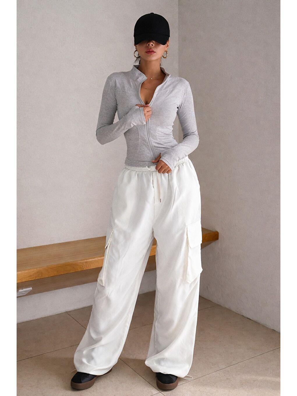 Gri Kadın Bej İki İplik Fermuarlı Dar Kesim Mevsimlik Hırka – Dik Yaka Fit Basic Ceket-2