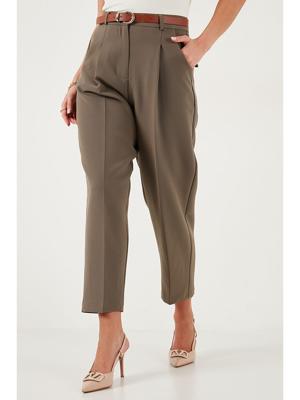 Haki Regular Fit Yüksek Bel Düz Paça Kemerli Pantolon 68350938-3