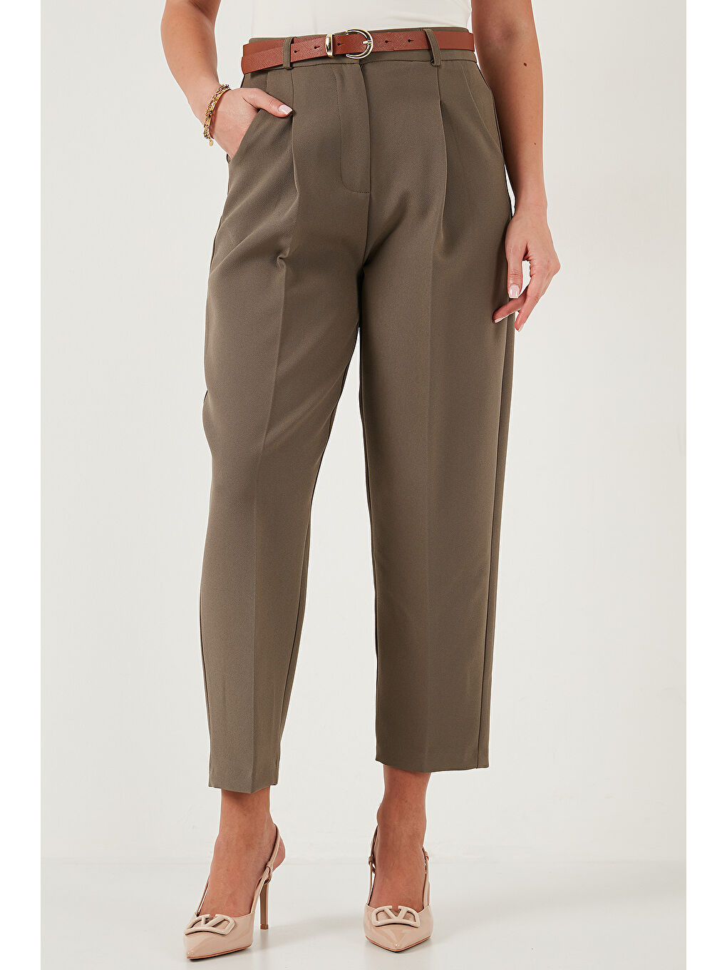 Haki Regular Fit Yüksek Bel Düz Paça Kemerli Pantolon 68350938-4