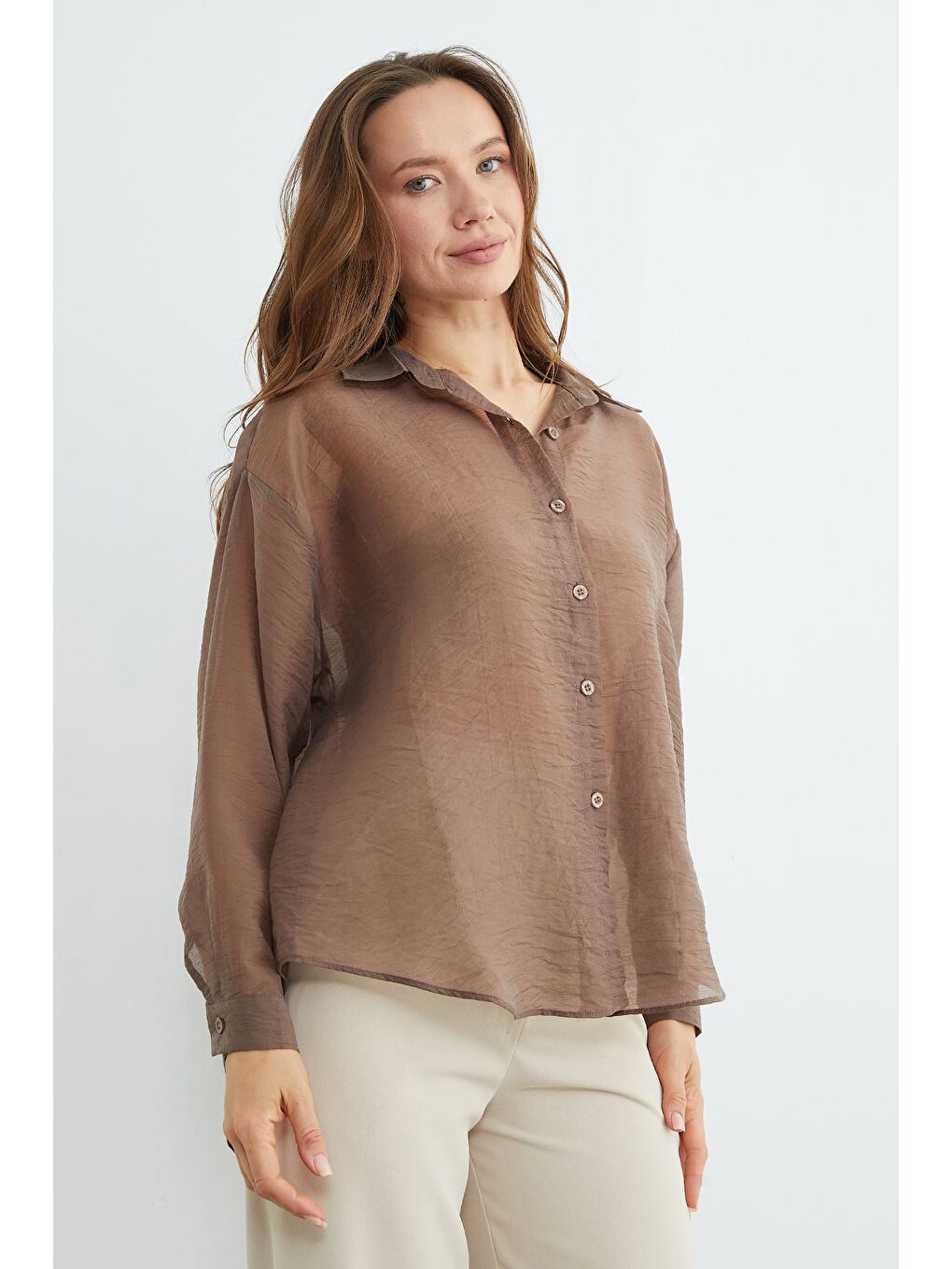 Kahverengi Jakarlı Düğmeli Transparan Gömlek-3