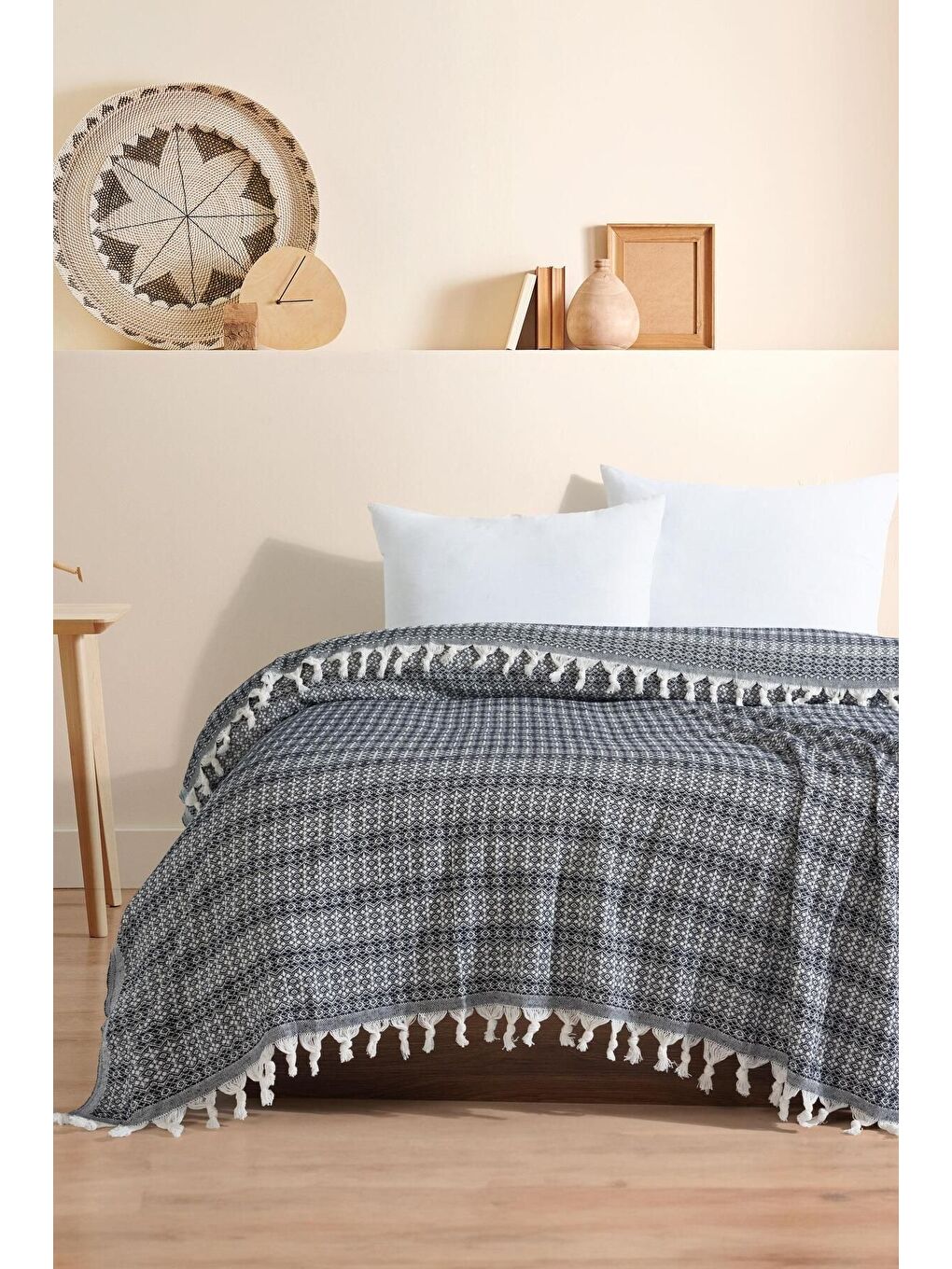 Diamond Serisi Naturel Peştemal Pike Yatak Örtüsü %100 Pamuk Siyah