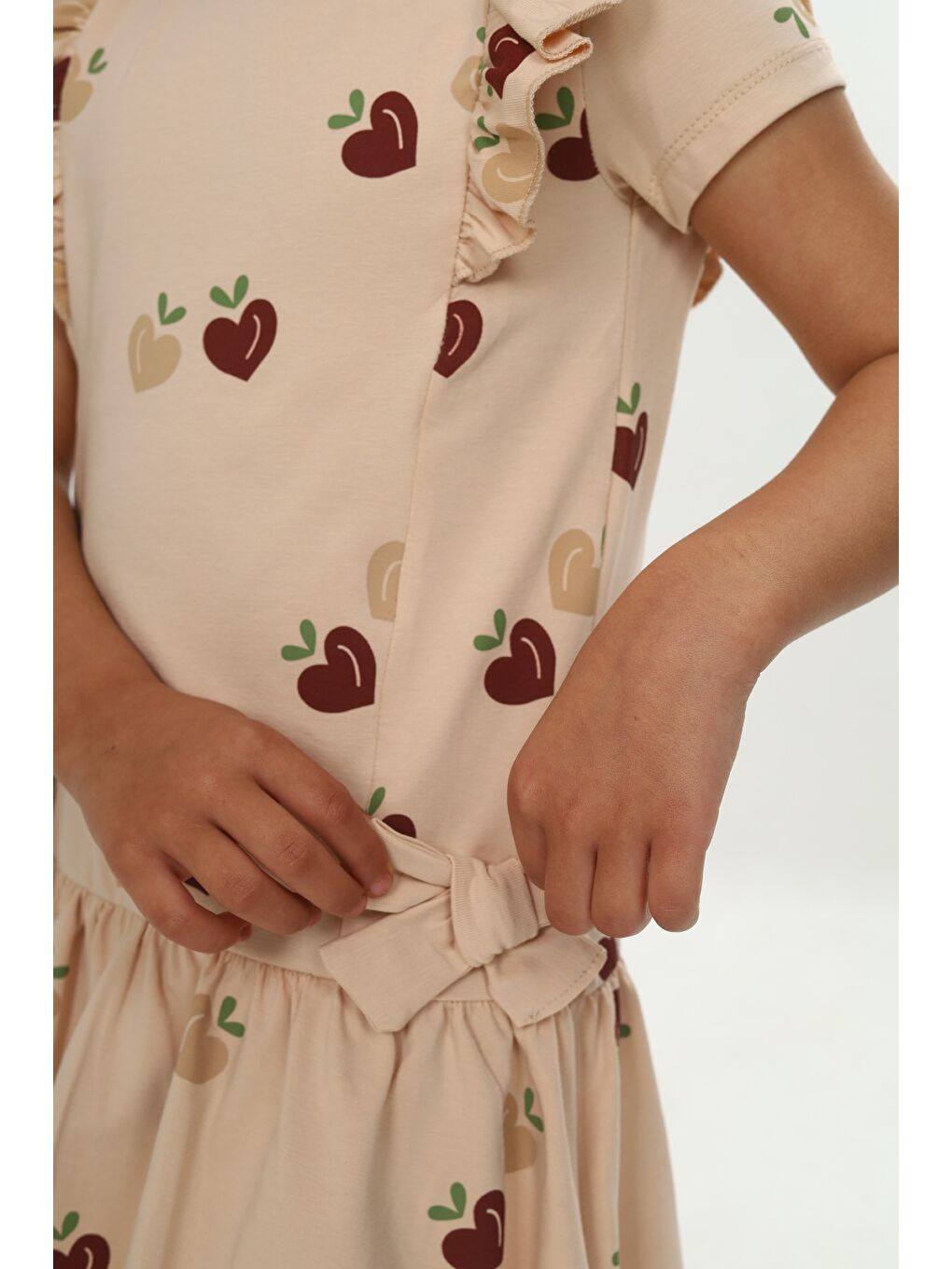 Bej Kız Çocuk Fiyonklu Kalp Baskılı Elbise-2