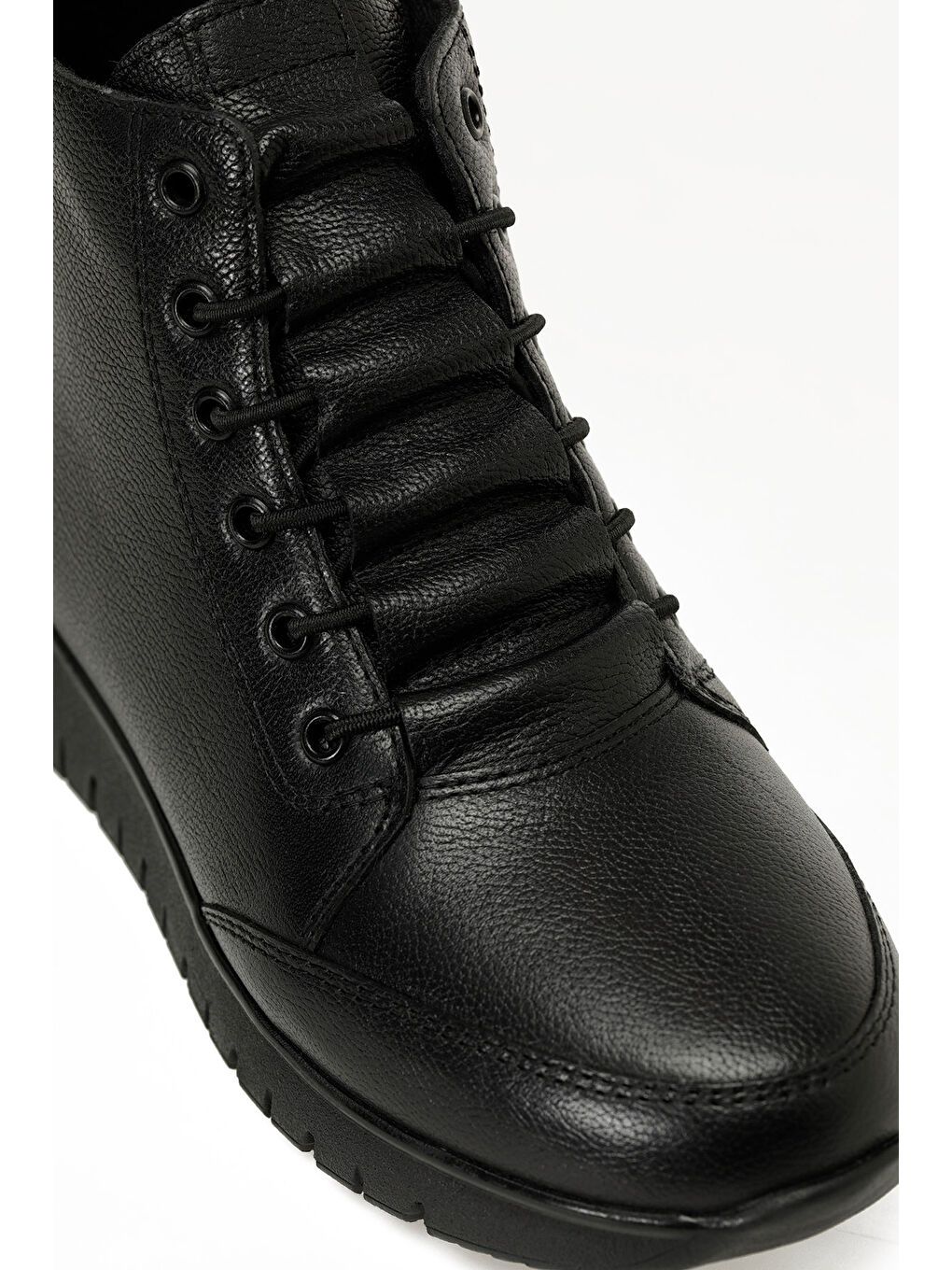 105304.Z5PR Siyah Kadın Düz Bot-6