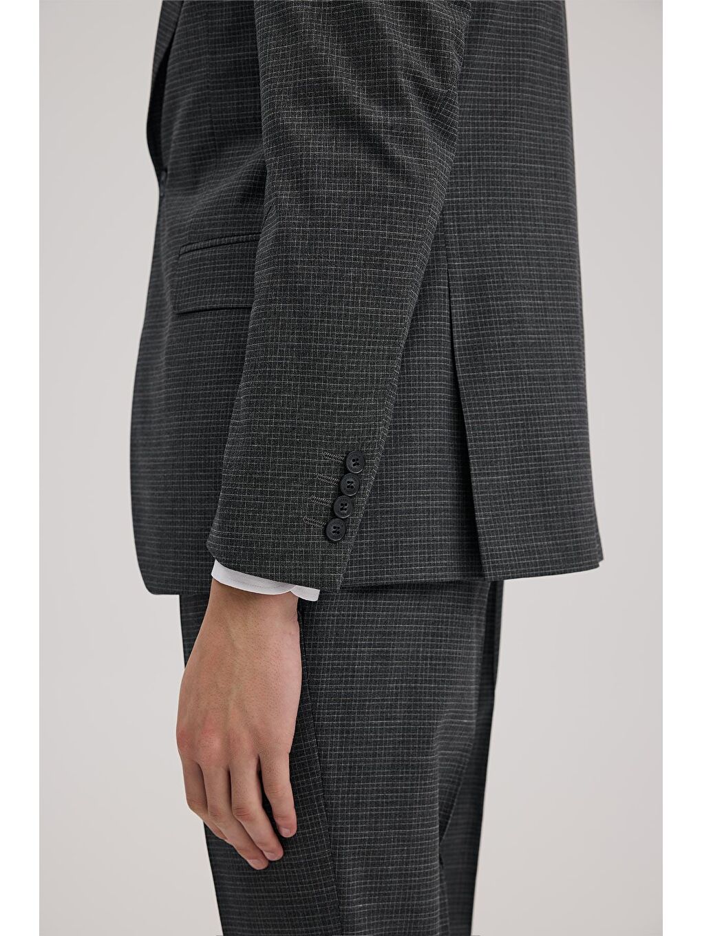 Antrasit Slim Fit Kırlangıç Yaka Yelekli Kombinli Takım Elbise-4