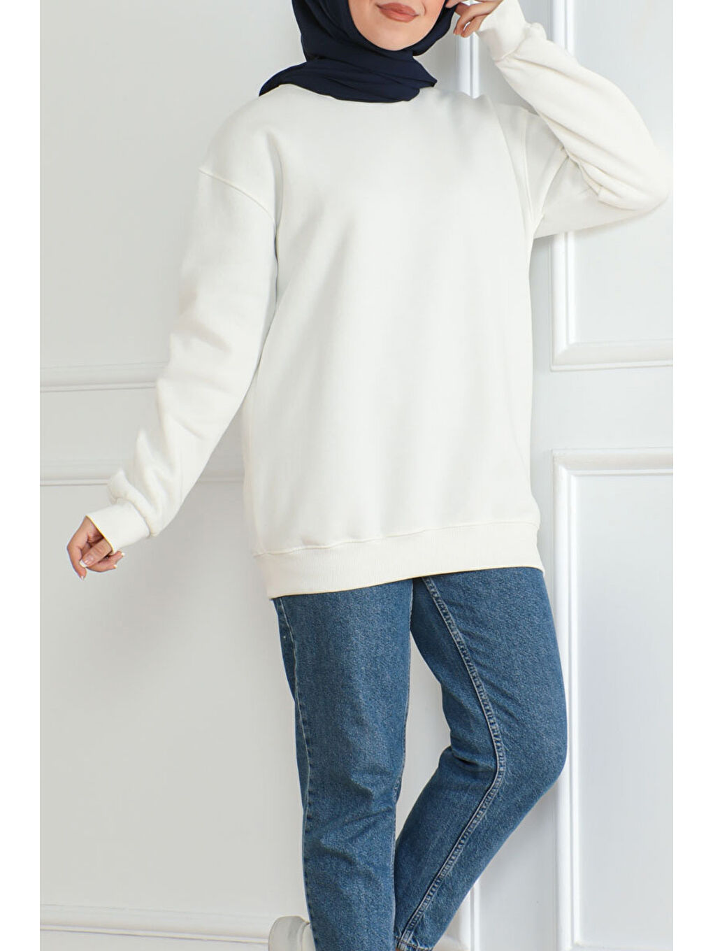 Kadın Bisiklet Yaka Salak Sweatshirt Ekru - 26617-2