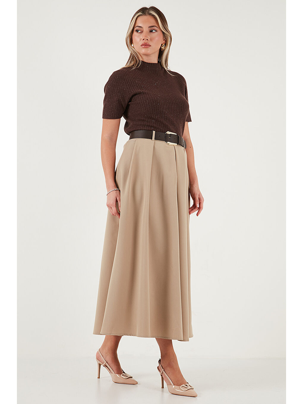 Kahverengi Modest Kemerli Comfort Fit Yüksek Bel Pileli Kloş Uzun Tesettür Etek 6833360-1