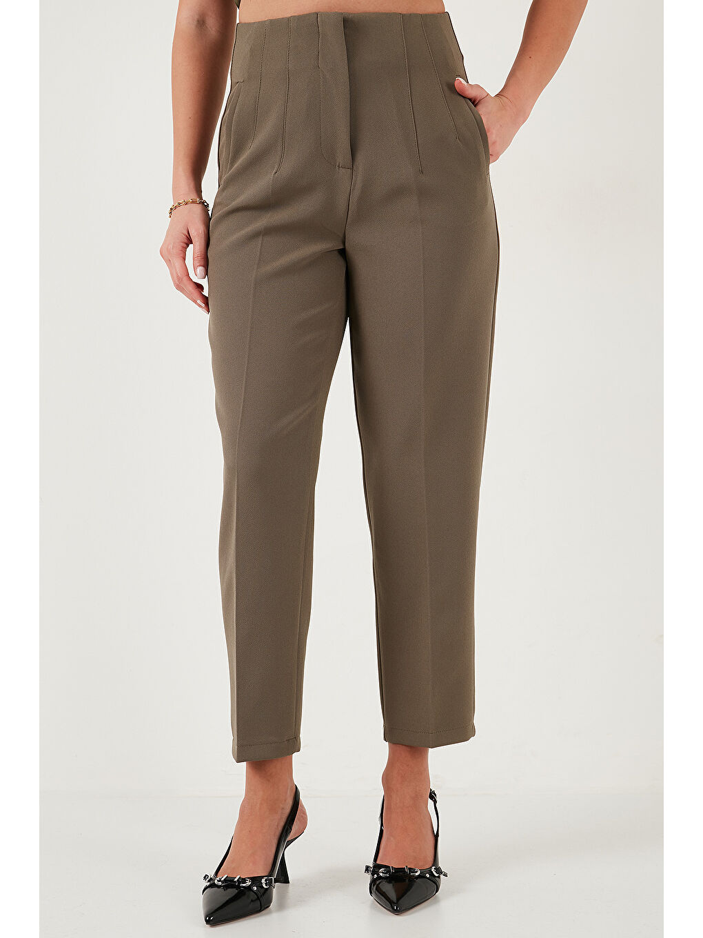 Haki Regular Fit Yüksel Bel Düz Paça Havuç Pantolon 68350109-3