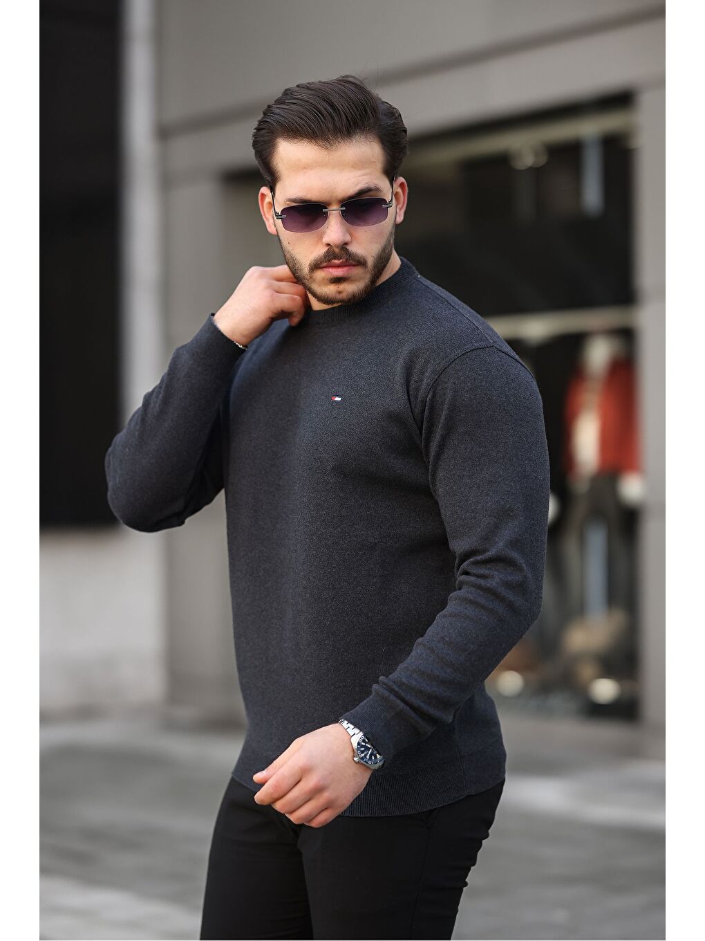 Gri Sıfır Yaka Triko Kazak