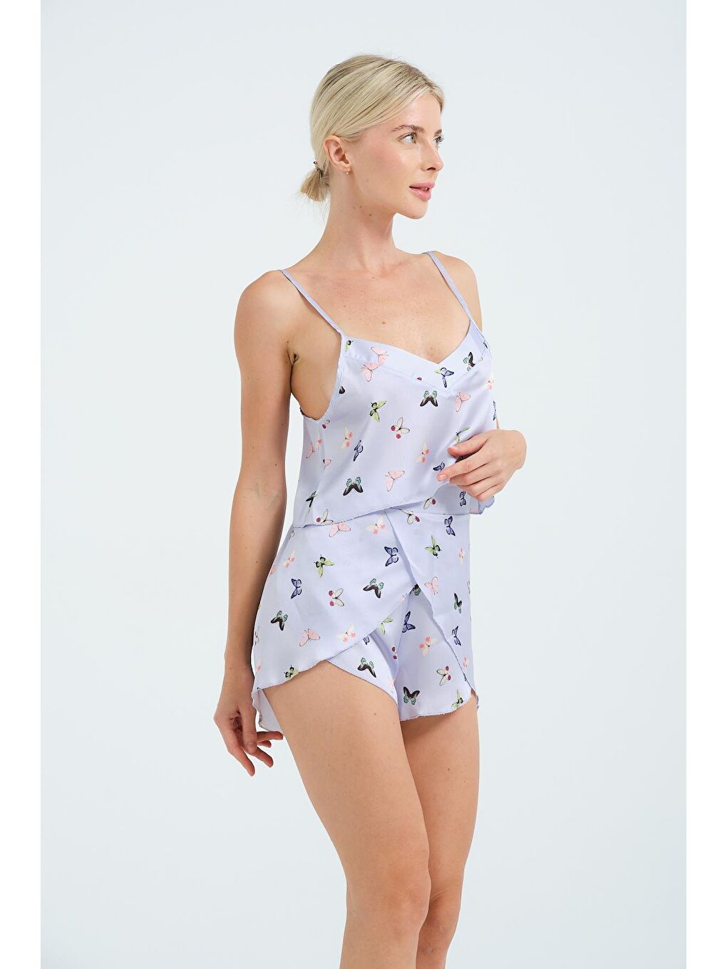 İp Askılı Kelebek Detaylı Saten Şortlu Gecelik Takım 029 Lila-1