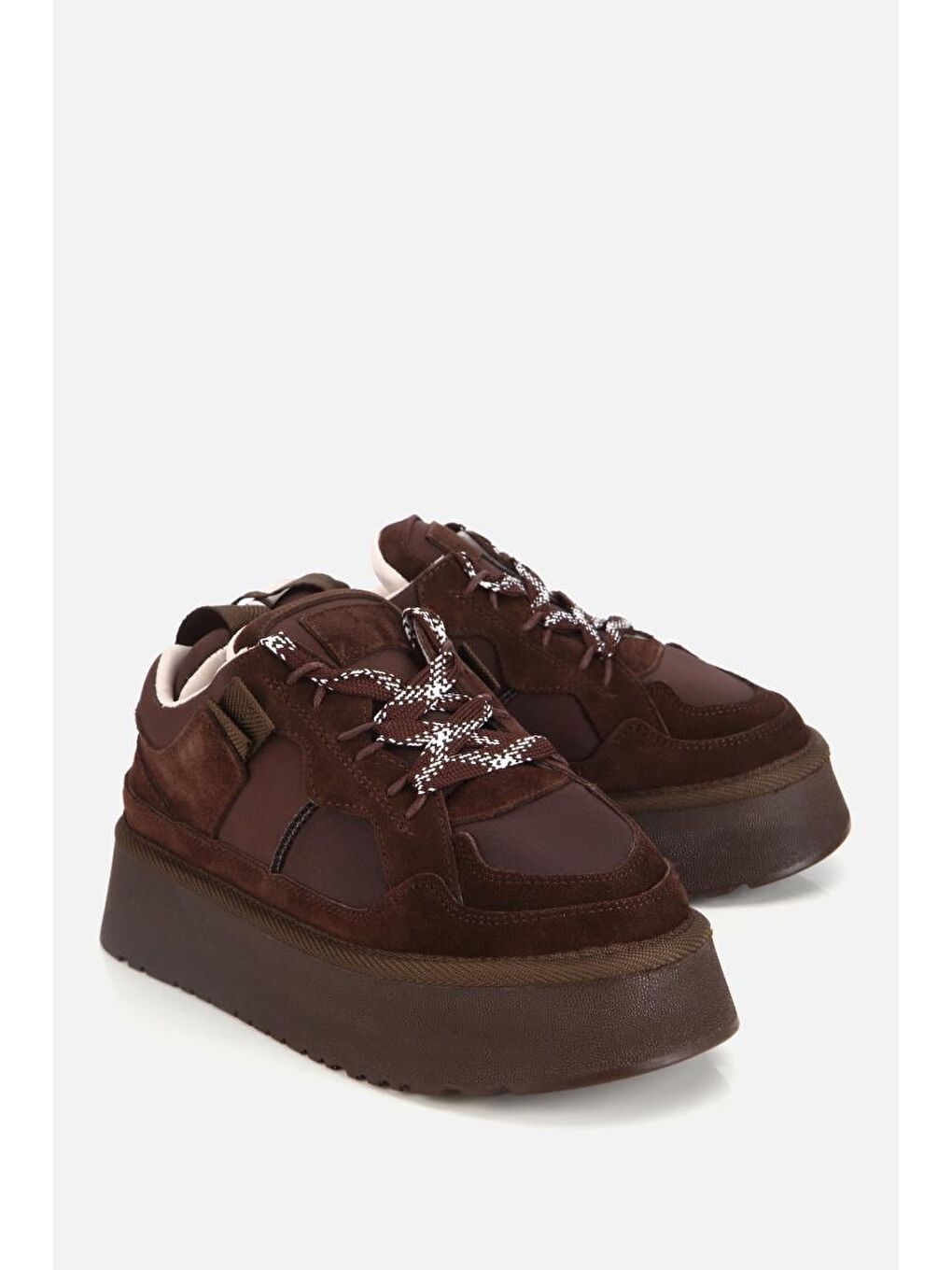 Kadın Süet Deri Kahverengi Bağcıklı Yüksek Tabanlı Düz Spor Ayakkabı-1