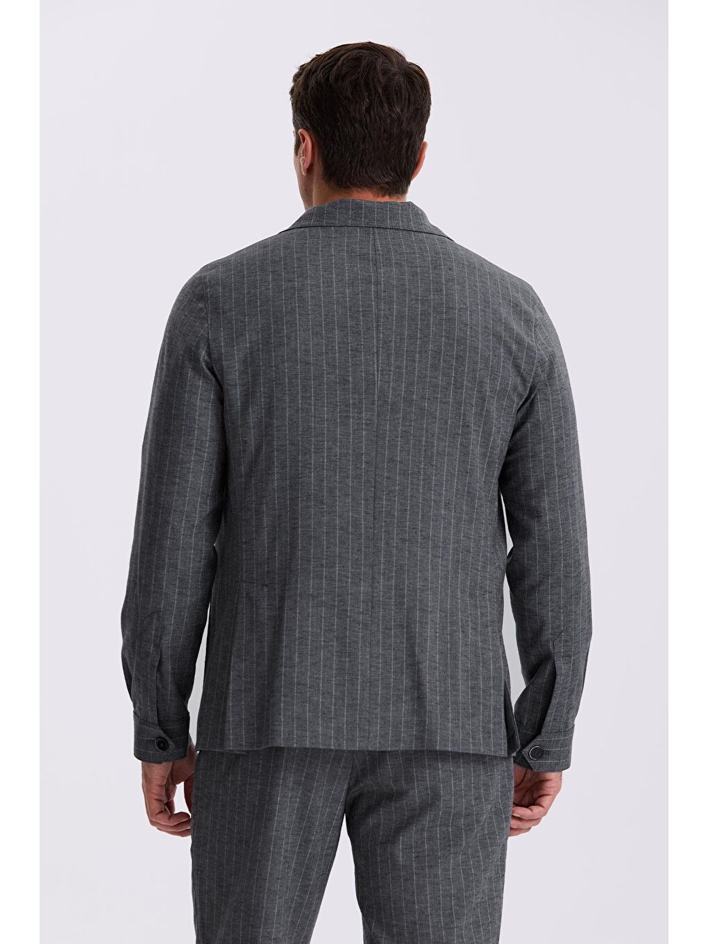 Antrasit Slim Fit Apaş Yaka Keten Karışımlı Çift Yırtmaçlı Çizgili Takım Elbise-3