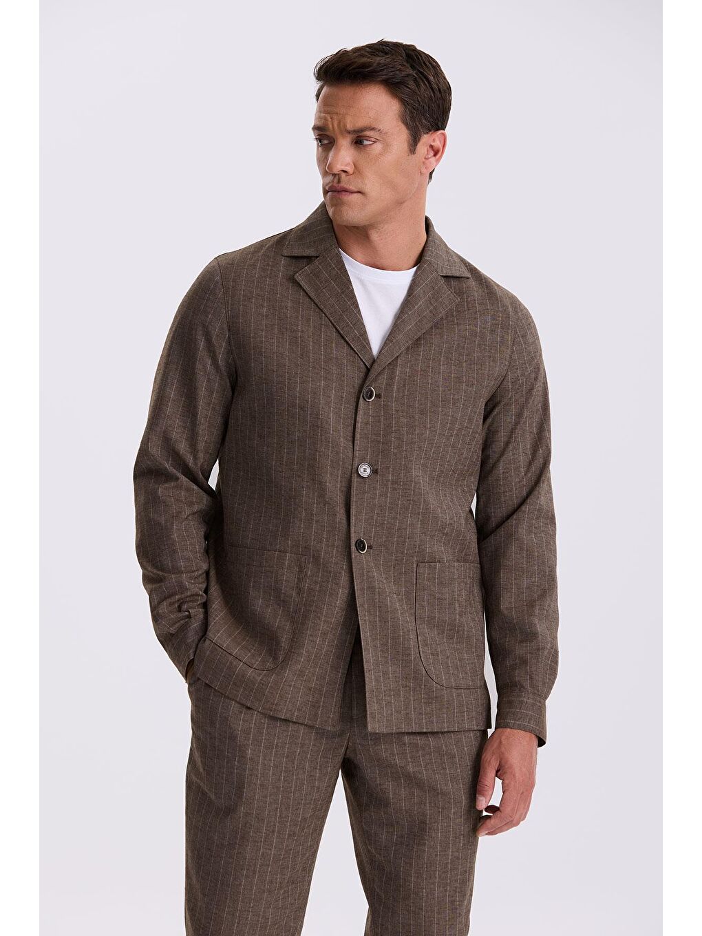 Kahverengi Kahve Slim Fit Apaş Yaka Keten Karışımlı Çift Yırtmaçlı Çizgili Takım Elbise-1