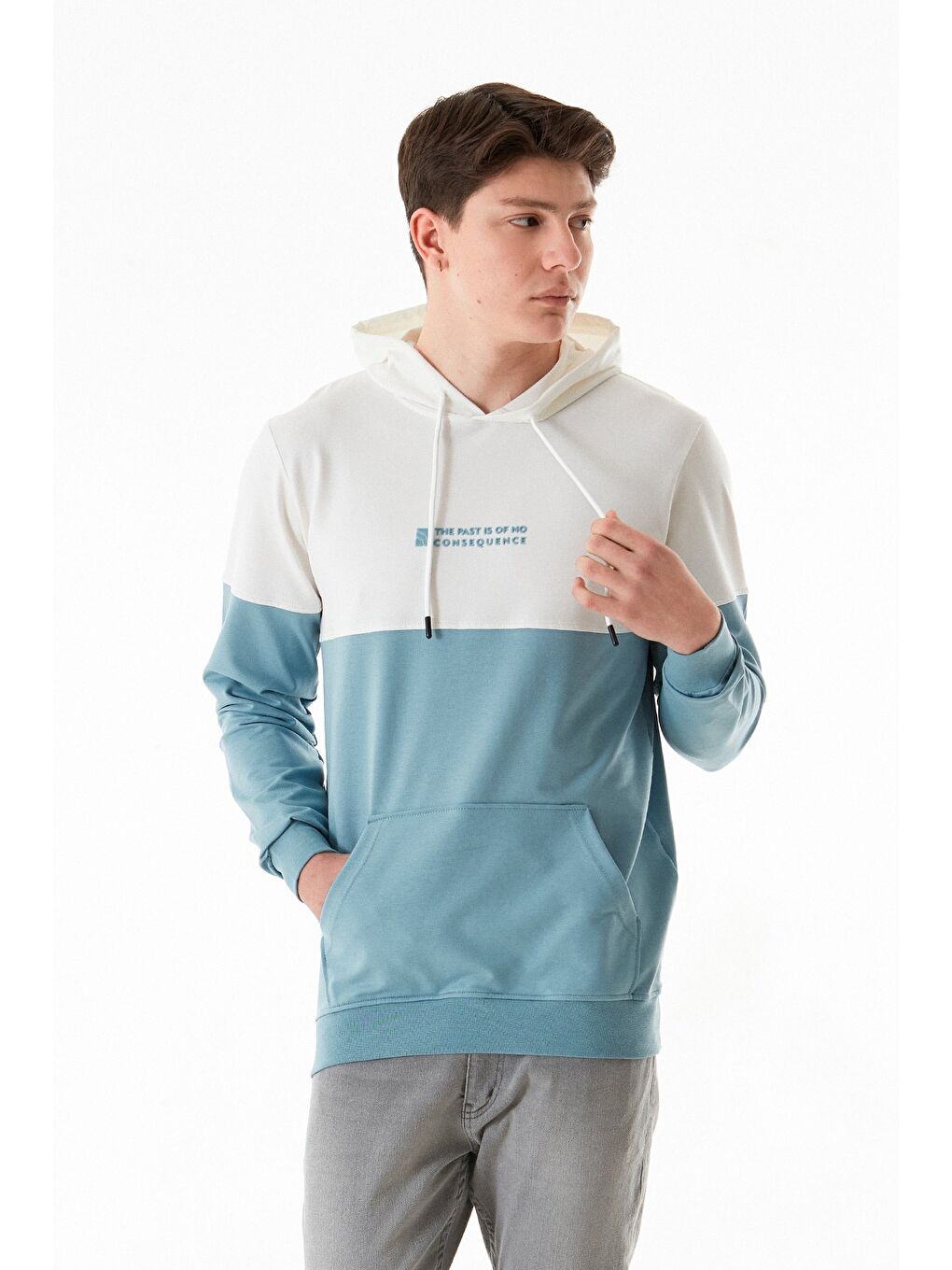 Fullamoda Mavi Renk Bloklu Yazı Kabartmalı Kapüşonlu Sweatshirt - 1