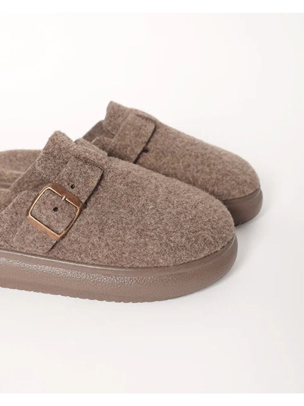 Bej Kadın Ev Terliği - CALEN-1