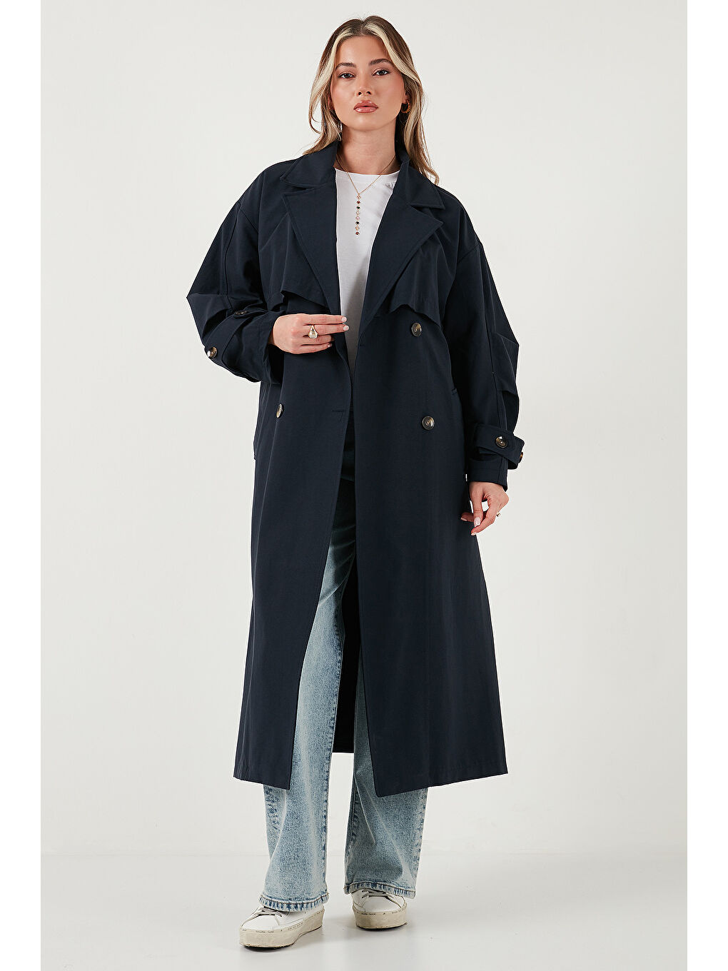 Lacivert Pamuklu Oversize Kruvaze Yaka Düğmeli Uzun Trençkot 6839605-4