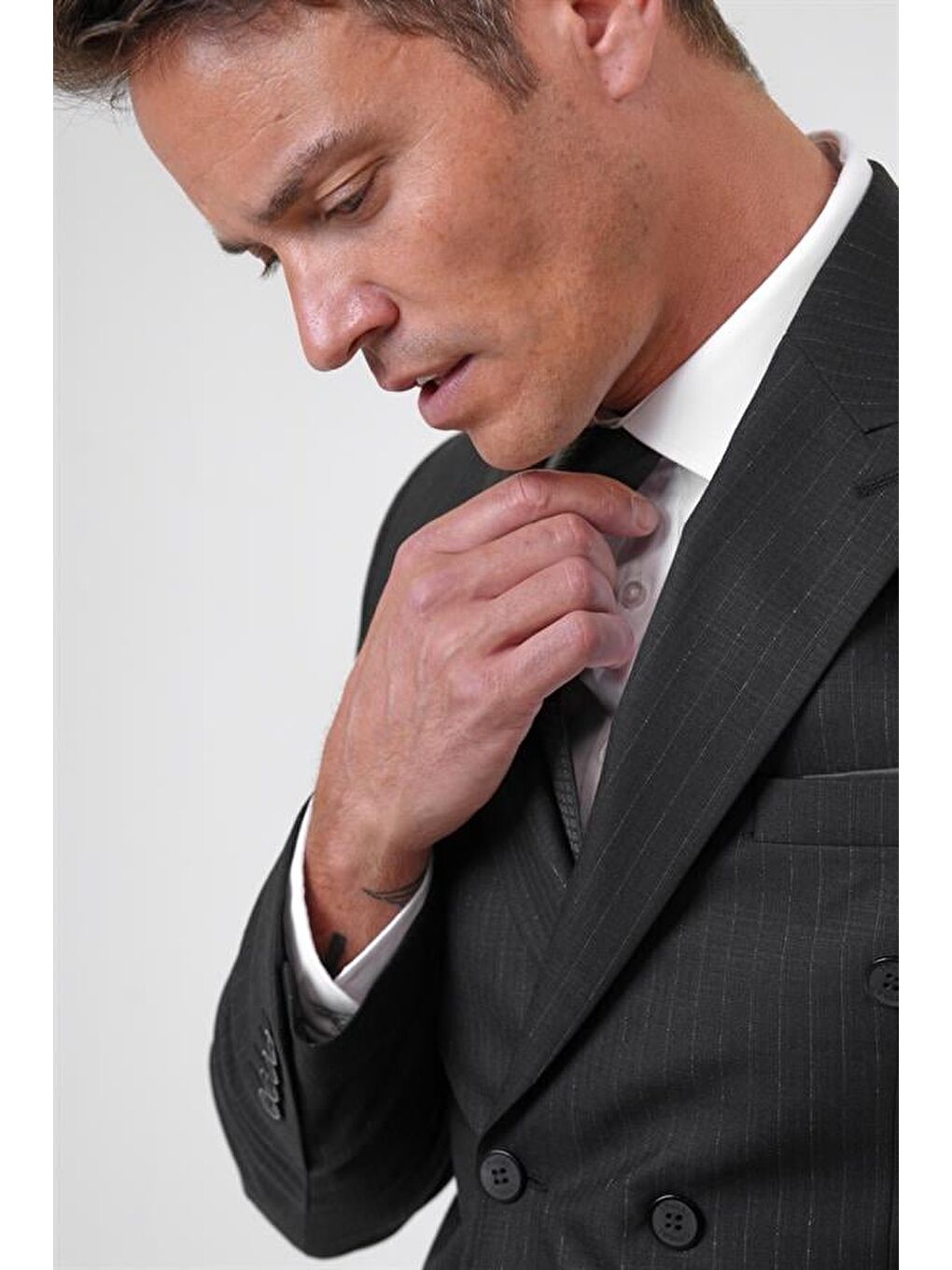 Siyah Slim Desenli Sivri Yaka 6 Drop Takım Elbise-2