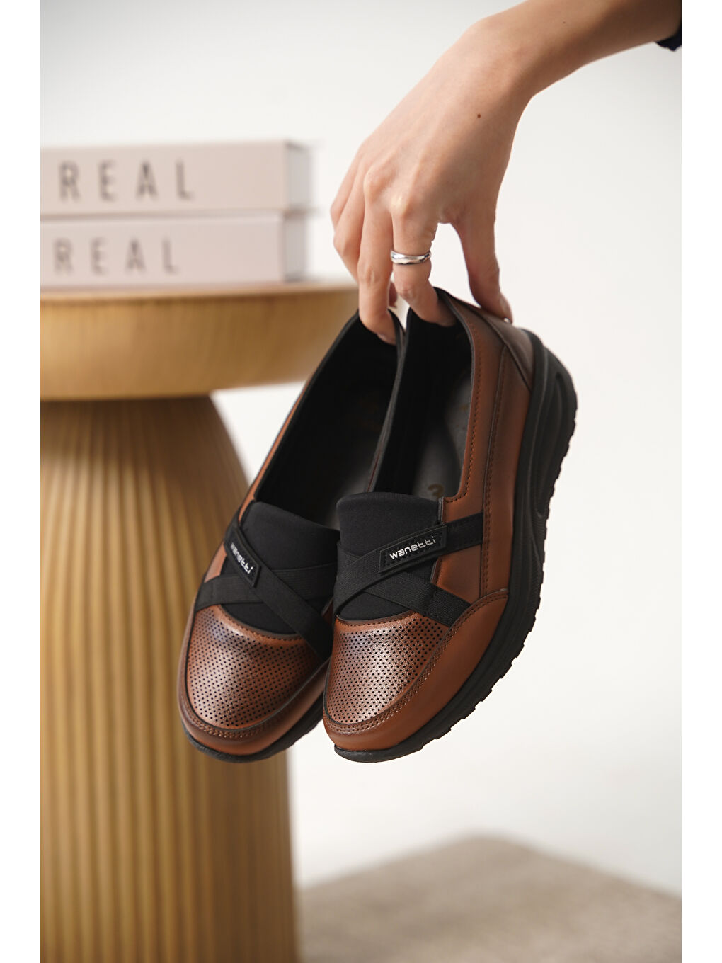 Kahverengi D0312 Günlük Ortopedik Kadın Babet Ayakkabı-3