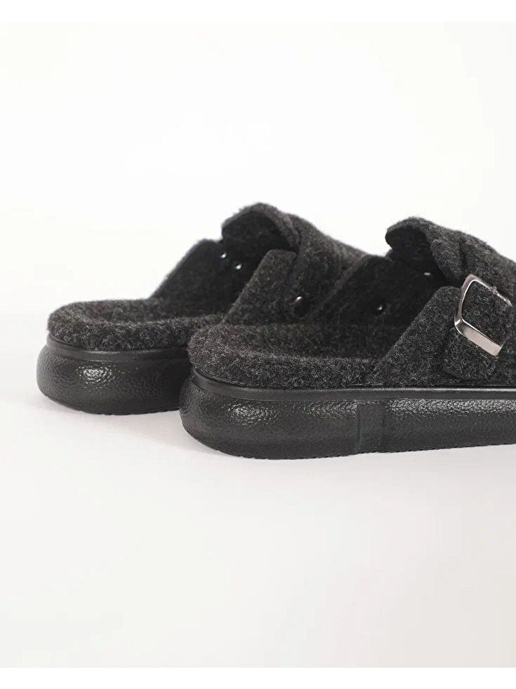 Siyah Kadın Ev Terliği - CALEN-2