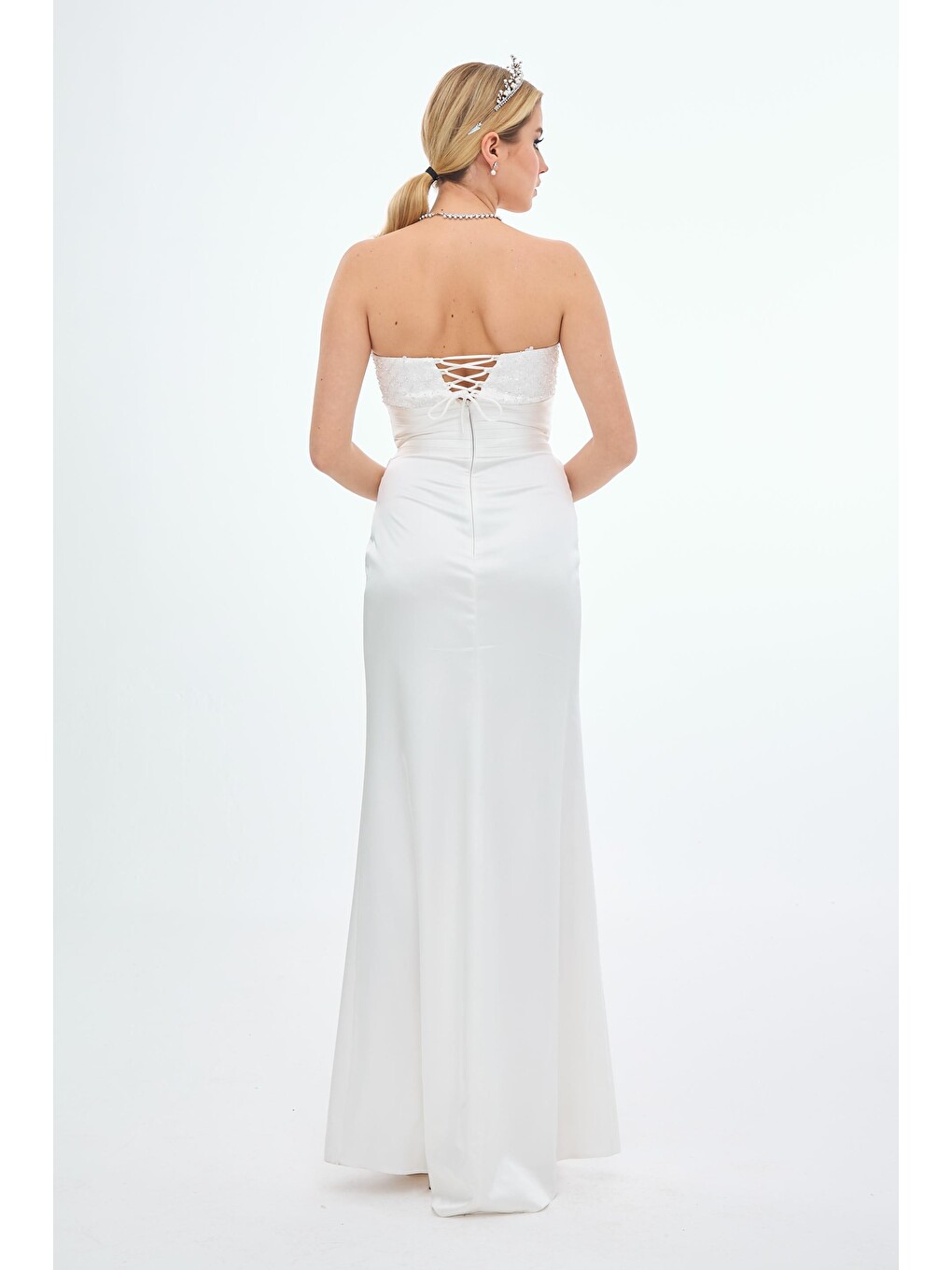 Ekru Straplez Yırtmaçlı Saten Nikah Elbisesi-5