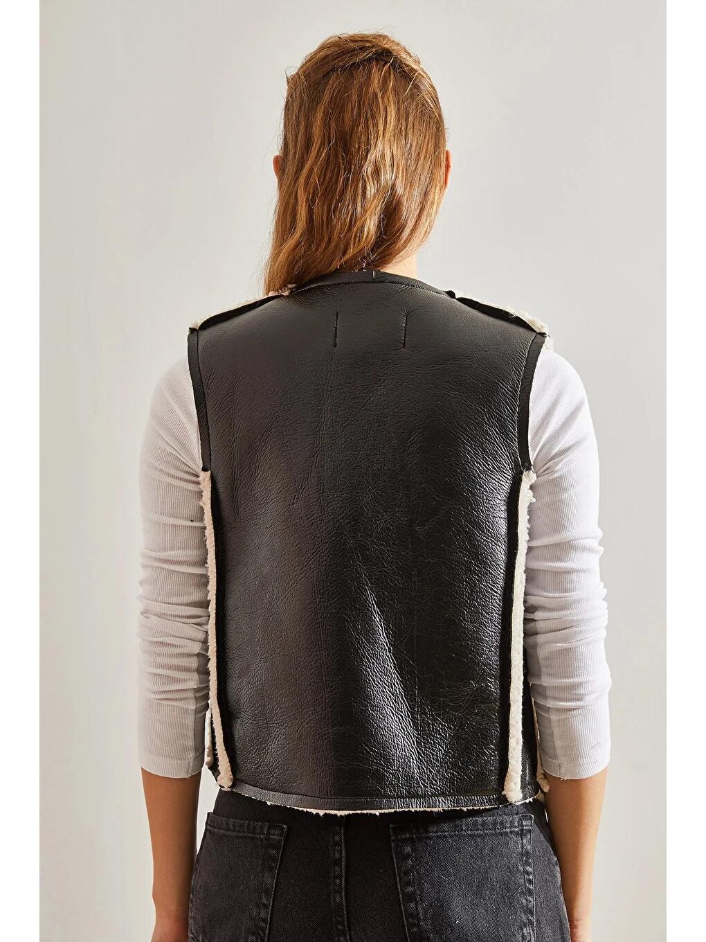 Siyah Kadın Deri Peluşlu Yelek-1