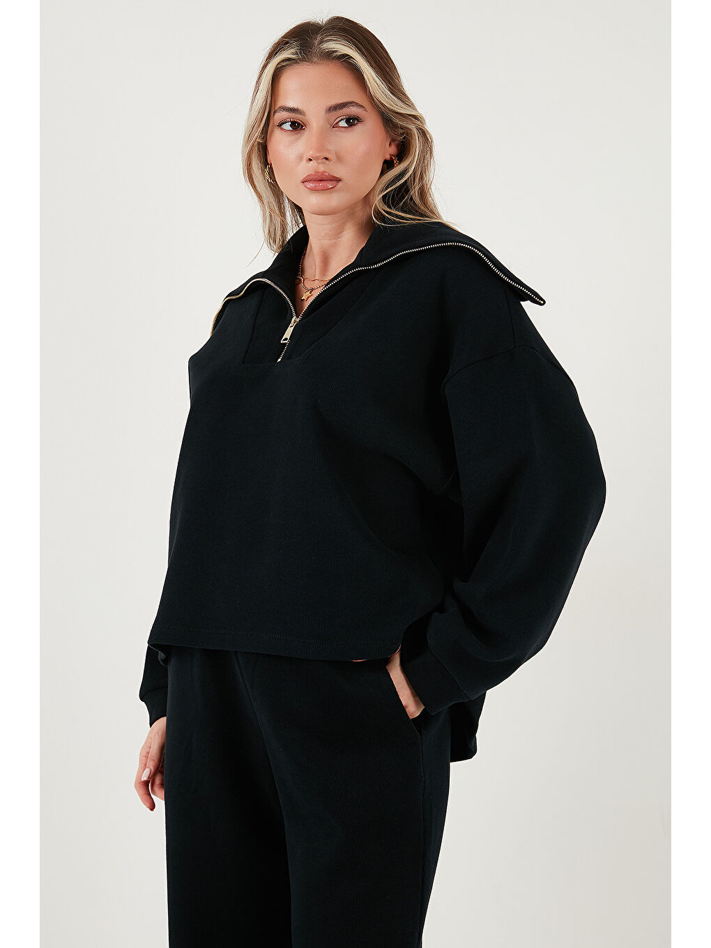 Siyah Pamuklu Oversize Fit Yarım Fermuarlı Yaka Uzun Kollu Triko Takım 68351218-4