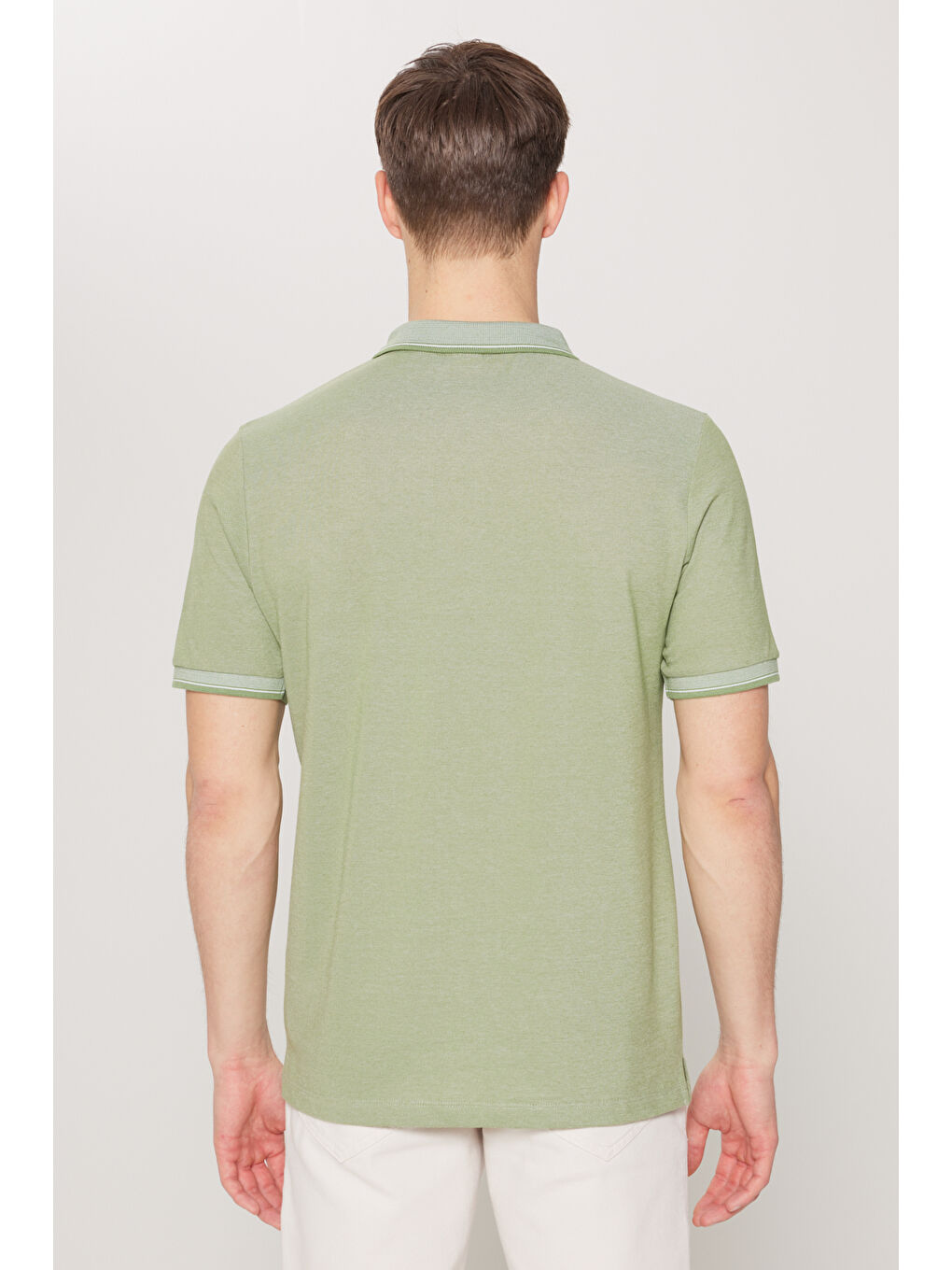 Erkek Yeşil Pamuklu Comfort Fit Rahat Kesim Polo Yaka Cepli Tişört-5
