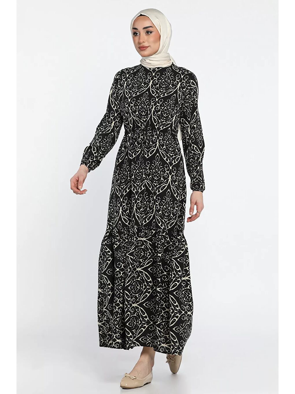 Siyah Desenli Bel Bağlamalı Tesettür Viskon Elbise-1