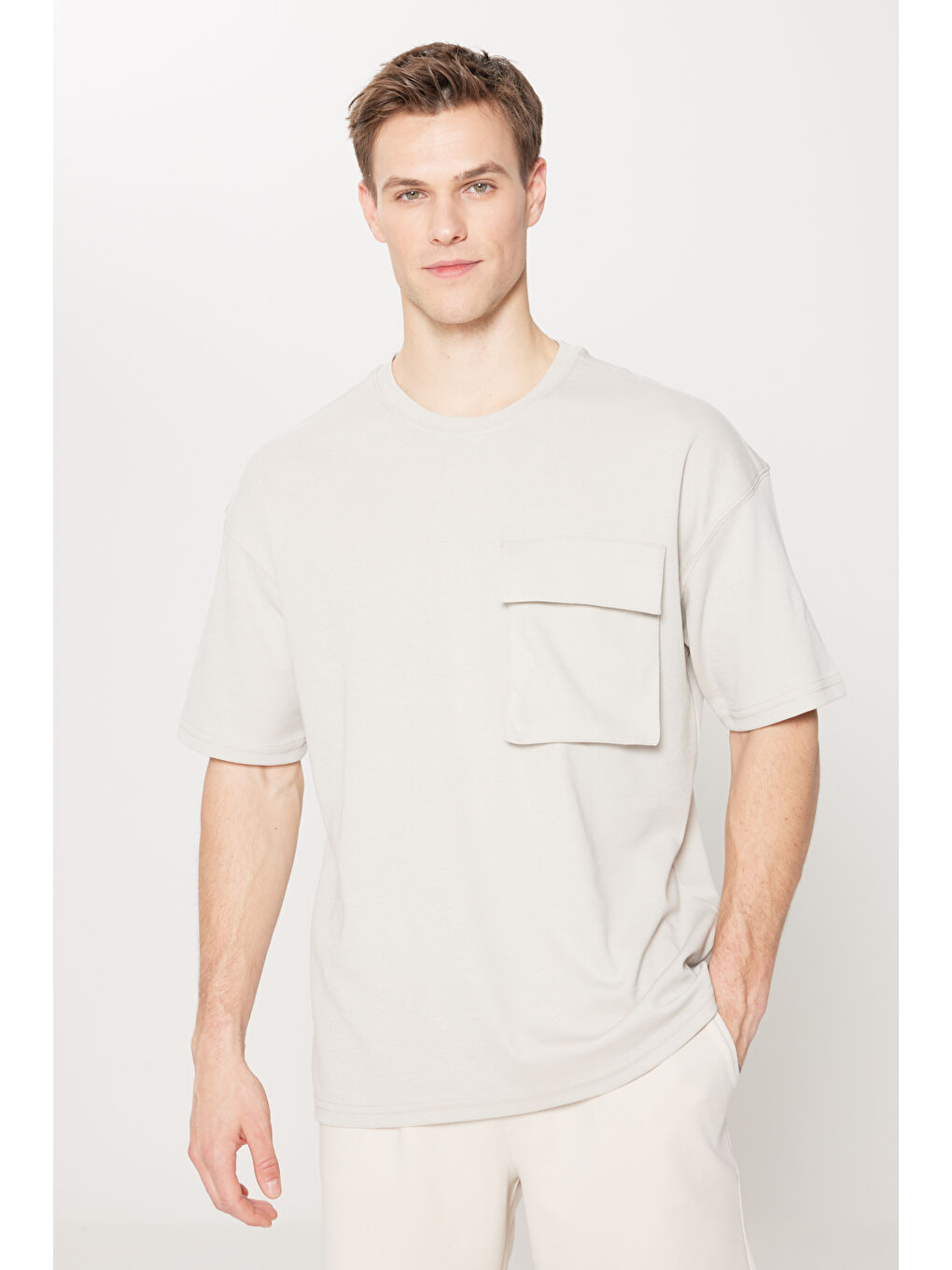 Erkek Gri Oversize Fit Bol Kesim Pamuklu Düz Bisiklet Yaka Tişört-2