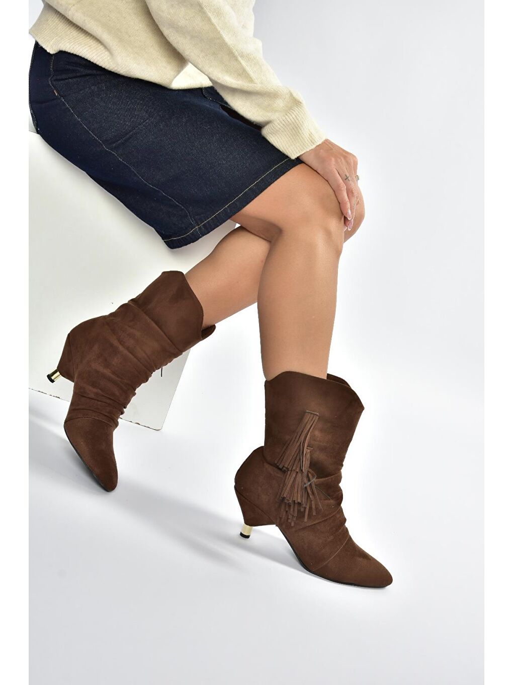 Kahverengi Kadın Bot V404022202-3