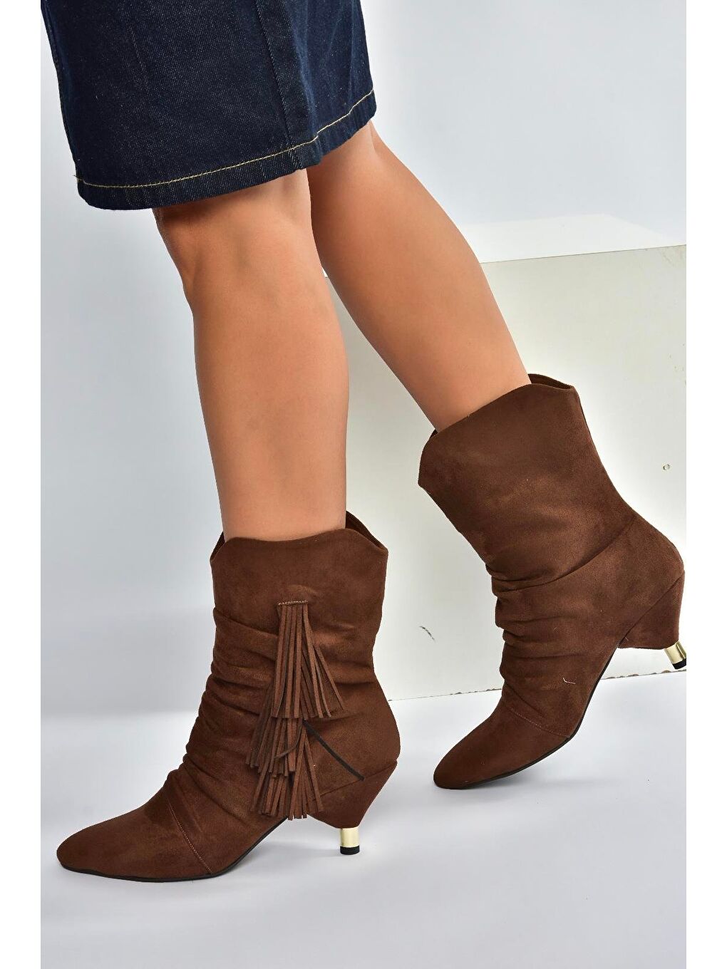 Kahverengi Kadın Bot V404022202-4