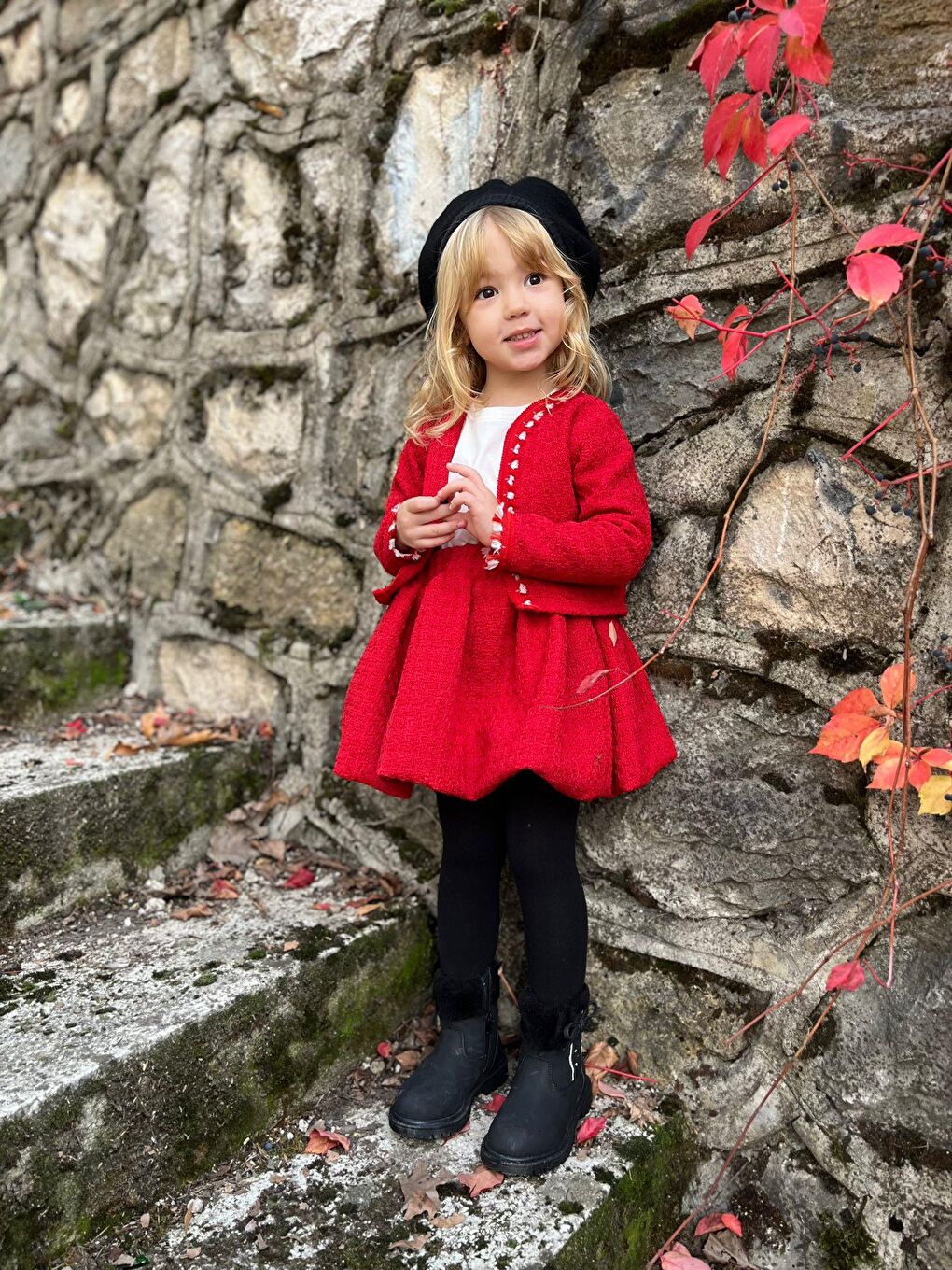 Kız Çocuk Pamuklu Kırmızı Örgü Detaylı Hırka & Pileli Etek Takım-2