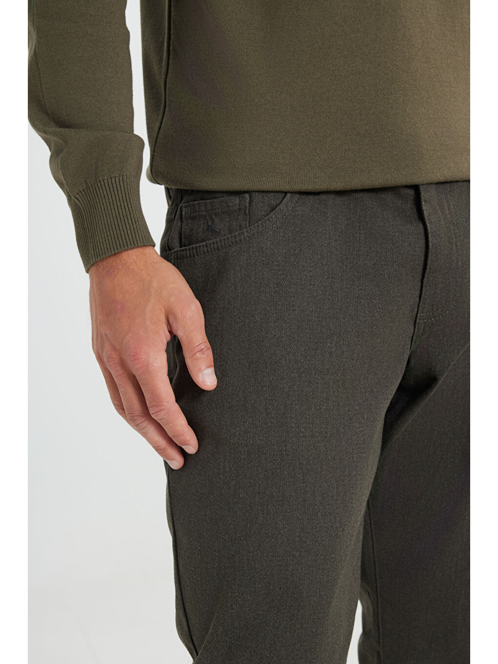 Erkek Kahverengi Pamuklu Slim Fit Dar Kesim 5 Cep Armürlü Esnek Casual Pantolon-4