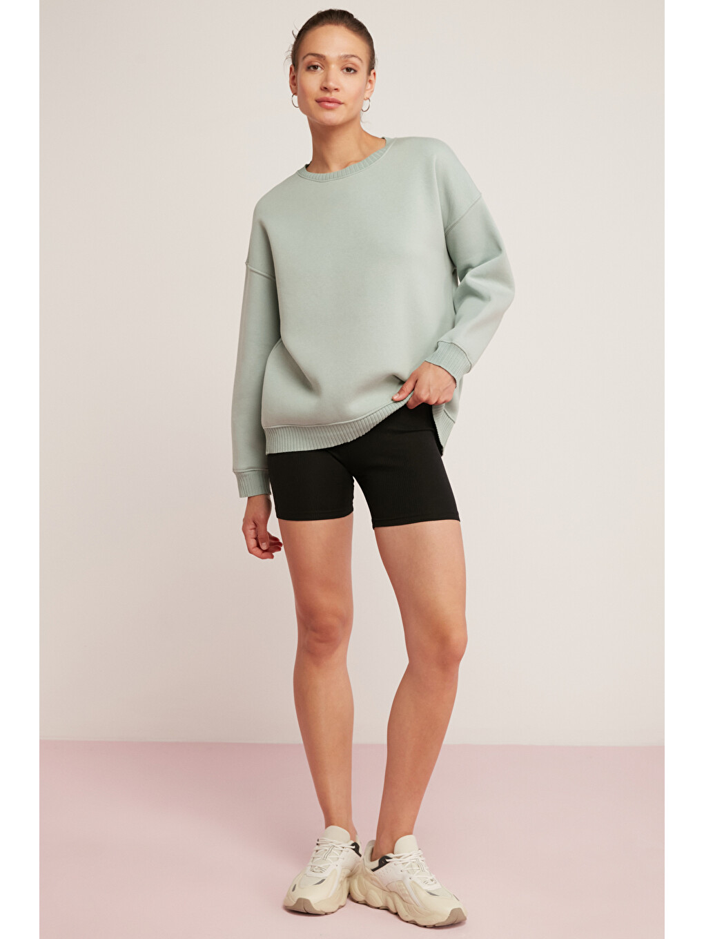 Brenda Kadın İçi Polarlı Yumuşacık Yuvarlak Yaka Kaşkorse Detaylı Oversize Fit Mint Yeşil Sweatshirt-4
