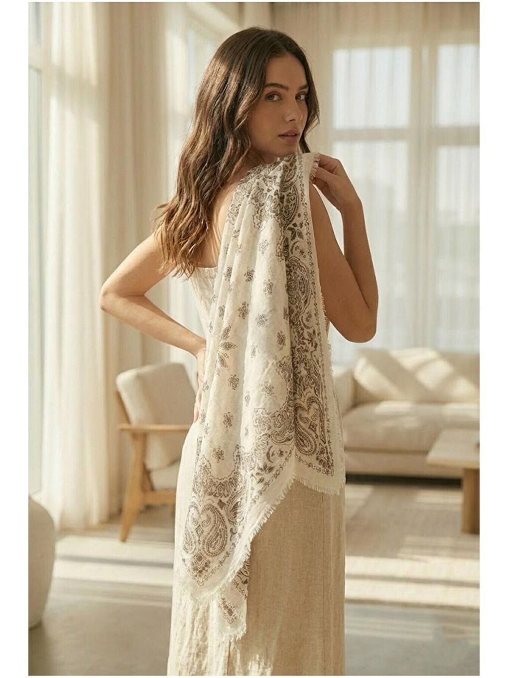 Kahverengi Kadın Kahve Etnik Desenli Bohem Üçgen Şal Bandana 110x110 cm SAL1400 KAHVERENGI-4