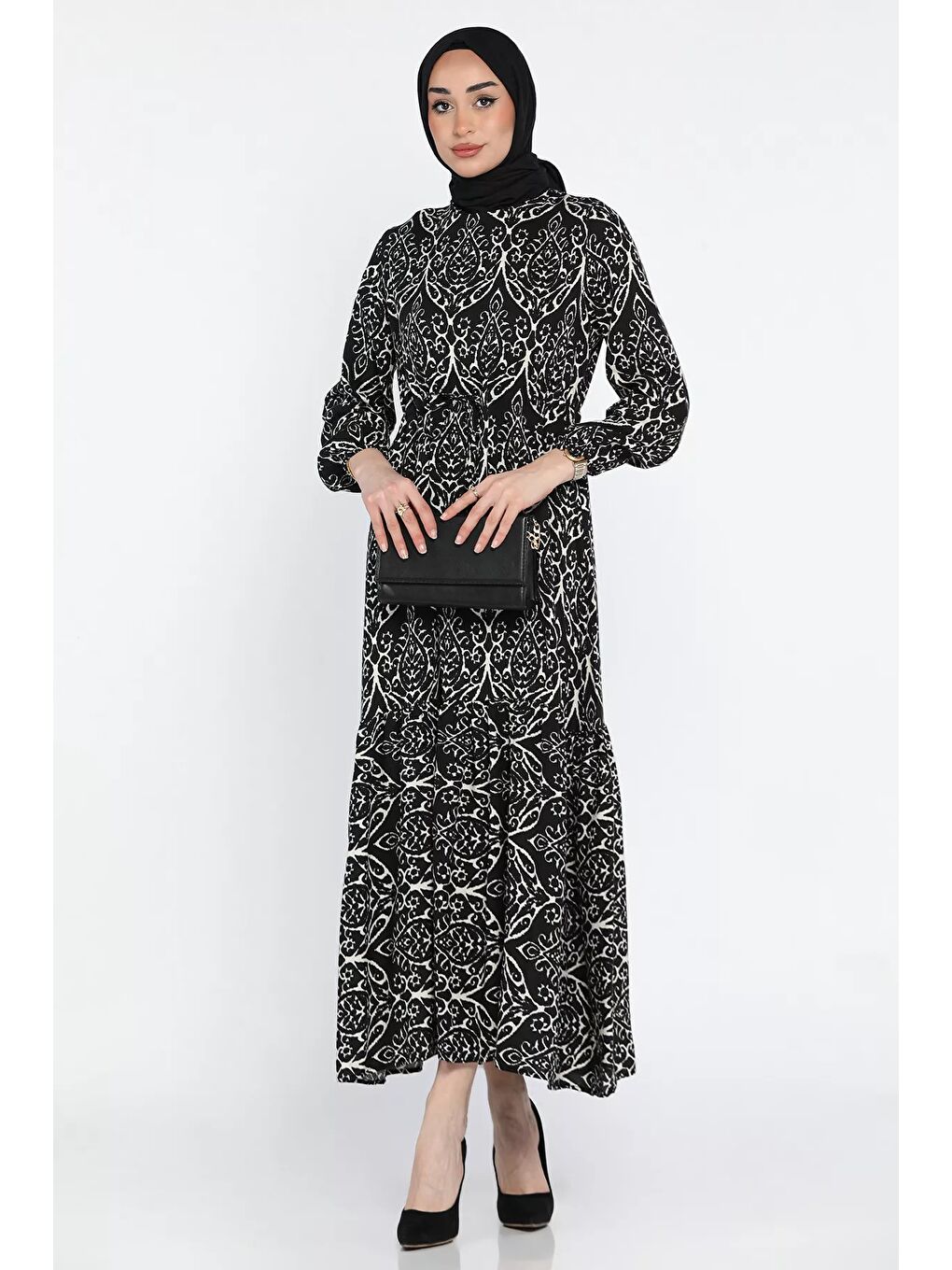 Siyah Desenli Bel Bağlamalı Tesettür Viskon Elbise-1