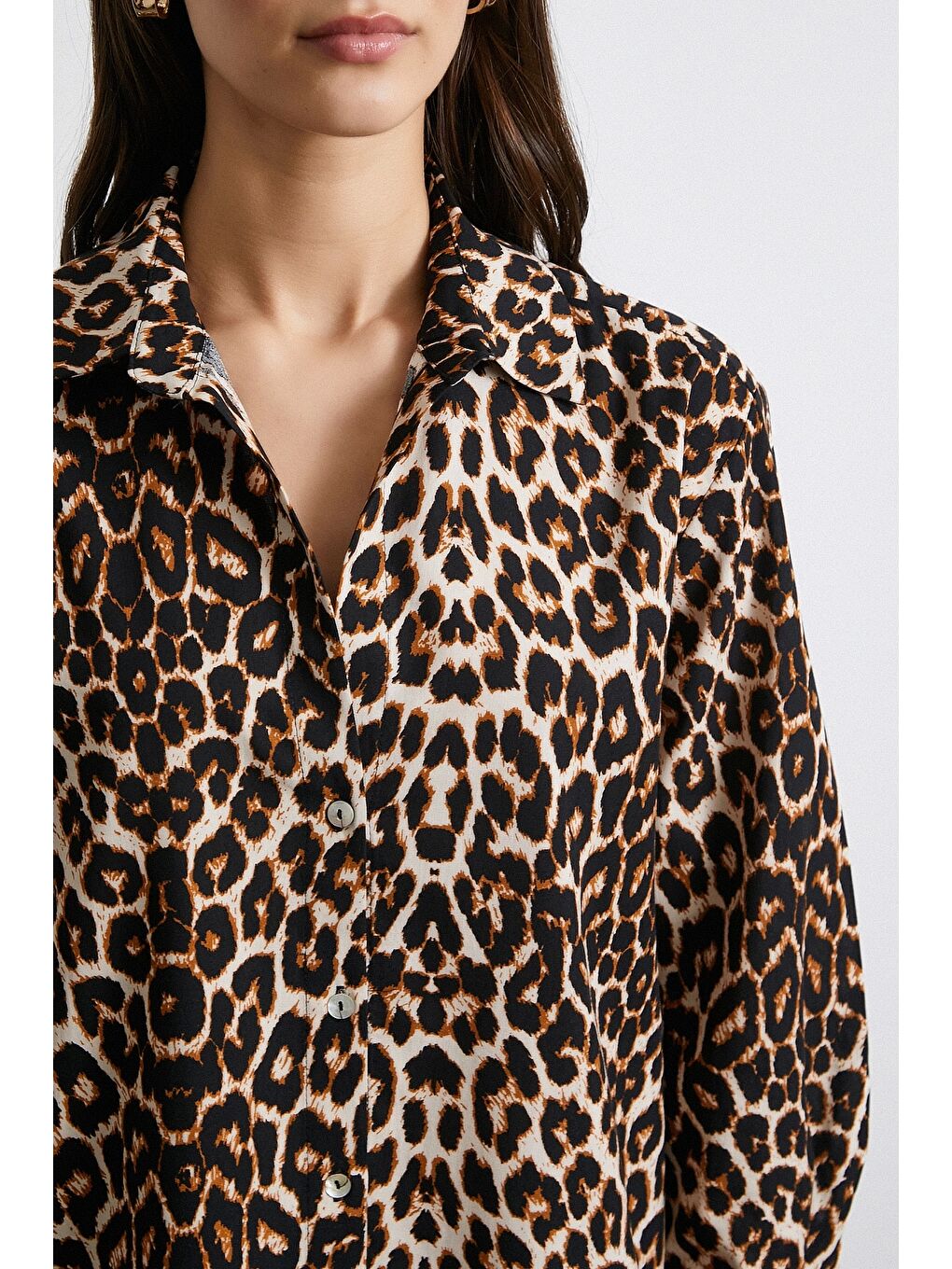 Leopar Desenli Poplin Gömlek Bej-2