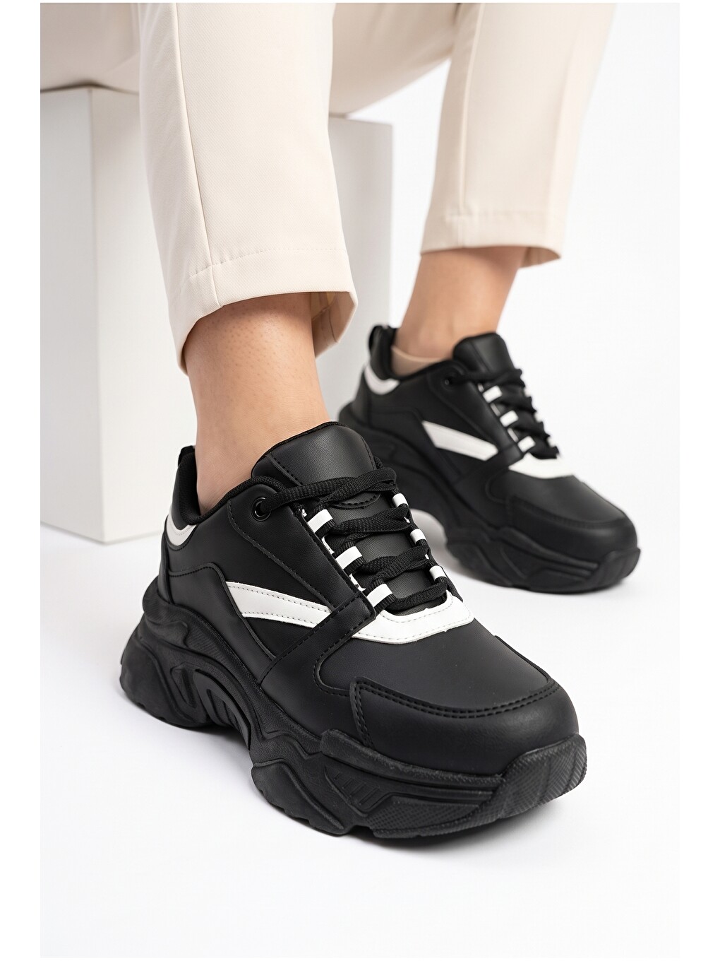 Siyah Kadın, Kalın Tabanlı, Bağcıklı, Hafif, Günlük Spor Ayakkabı, Sneaker-1