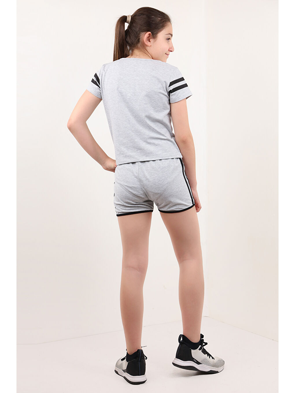 Gri Kız Çocuk Baskılı Şortlu Takım-2