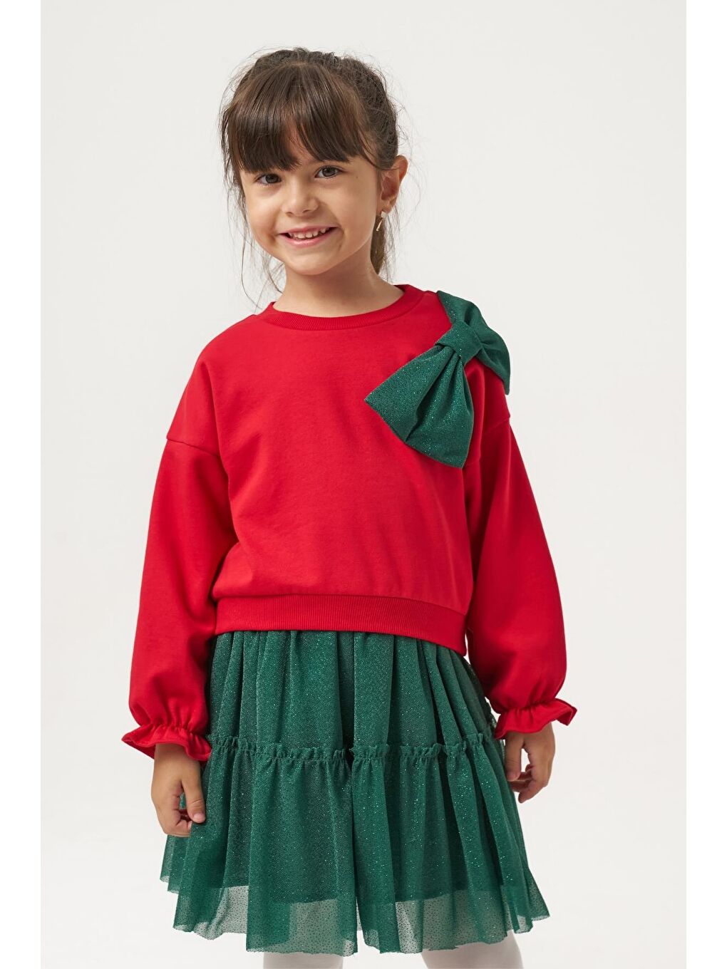 Kız Çocuk Pamuklu Kırmızı Fiyonklu Sweatshirt Yeşil Tüllü Etekli Takım - Ve Konforlu Kombin-3