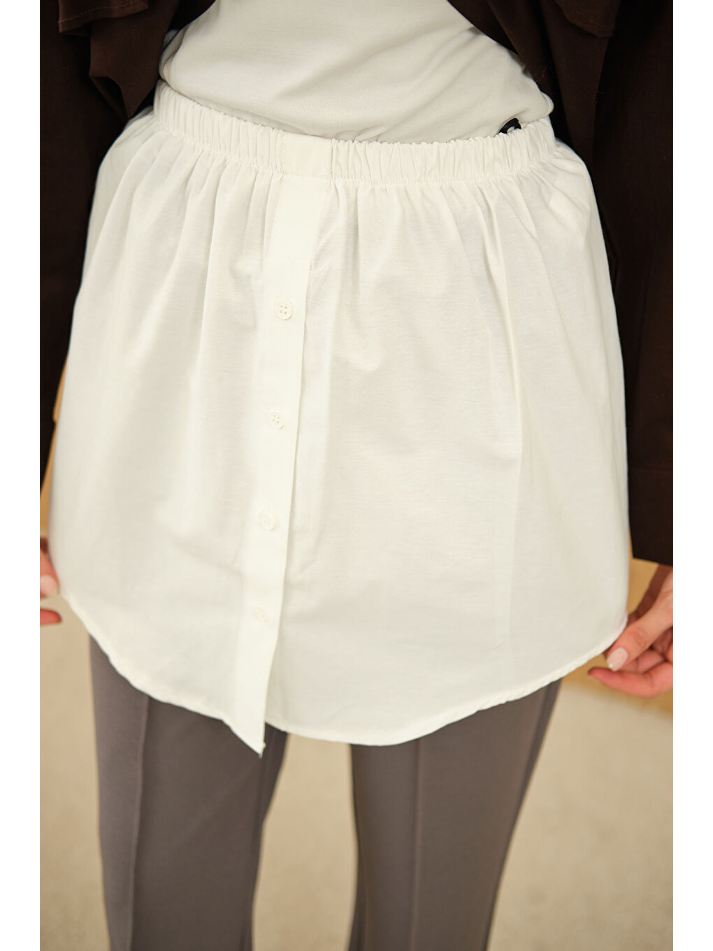Kadın Düğme Detaylı Belden Lastikli İçlik Beyaz-1
