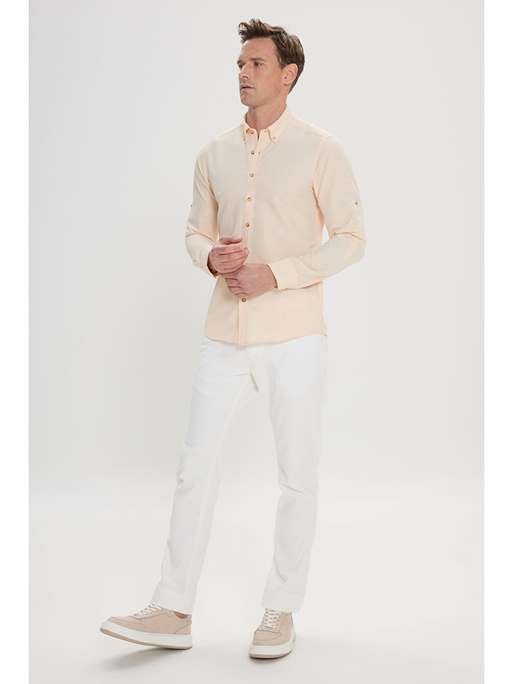 Turuncu Erkek Yavruağzı Slim Fit Dar Kesim Gofre Desenli Düğmeli Yaka Hafif Kumaş Gömlek-1