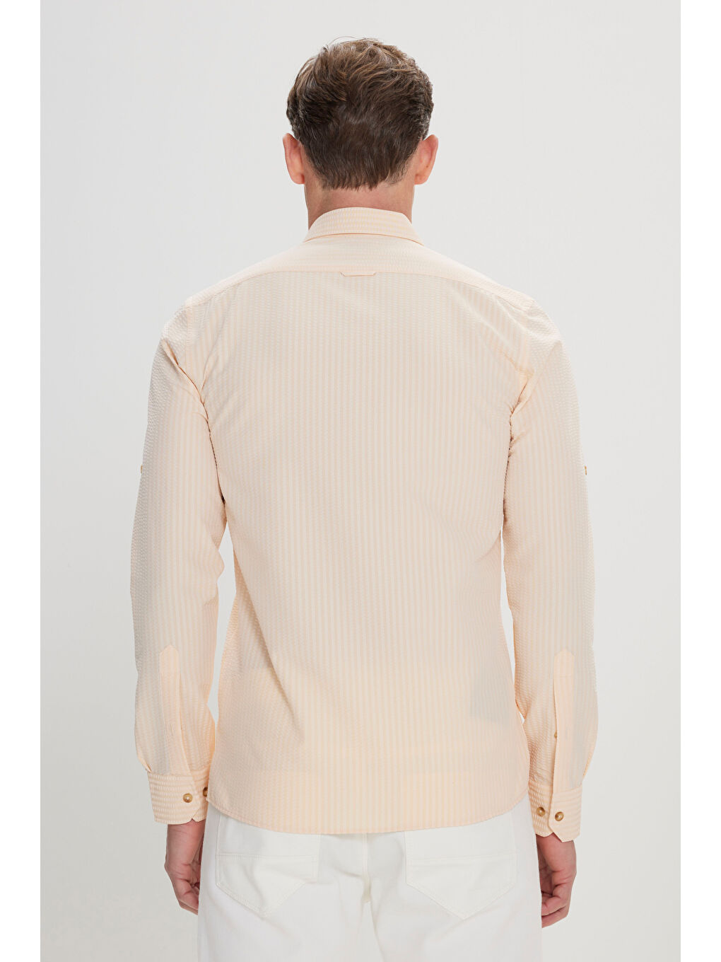 Turuncu Erkek Yavruağzı Slim Fit Dar Kesim Gofre Desenli Düğmeli Yaka Hafif Kumaş Gömlek-3