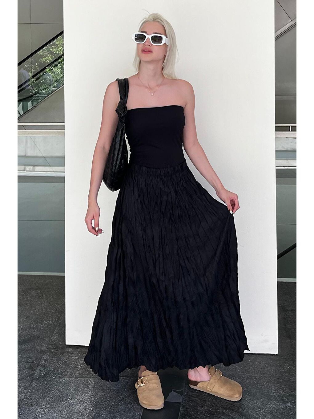 Siyah Beli Lastikli Buruşuk Mikro Uzun Kadın Etek Mg2155-3