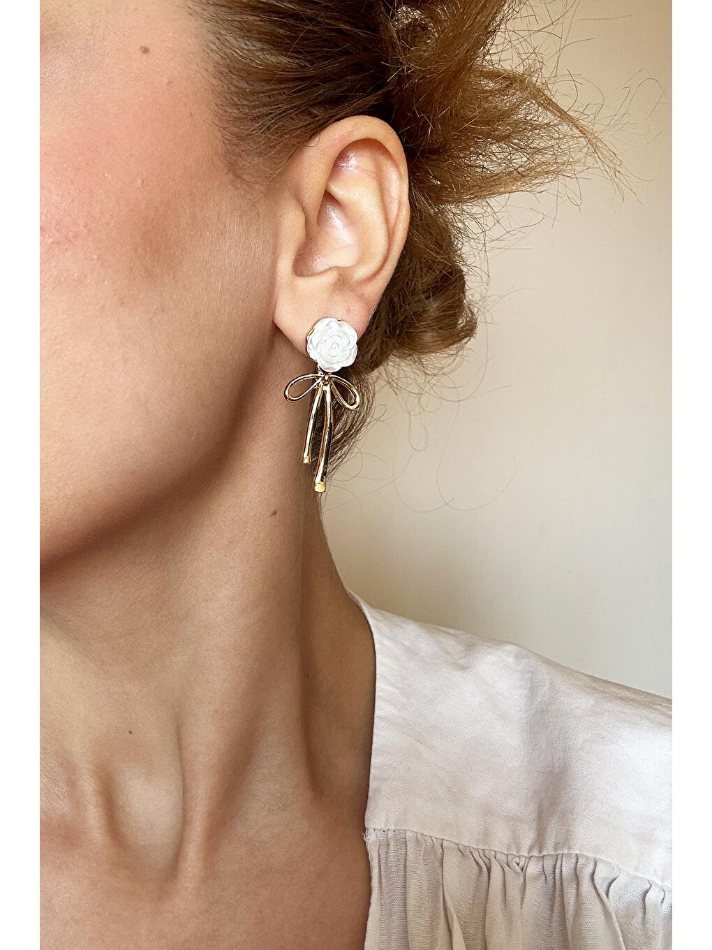 Sarı Beyaz Gül Detaylı Küpe-4