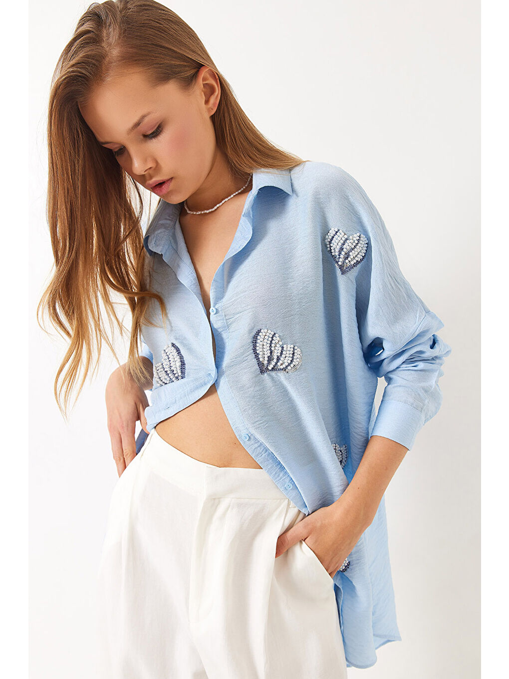 Mavi Kadın Boncuk Taş Kalp İşlemeli Oversize Gömlek