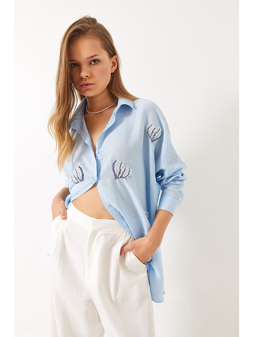 Mavi Kadın Boncuk Taş Kalp İşlemeli Oversize Gömlek-3