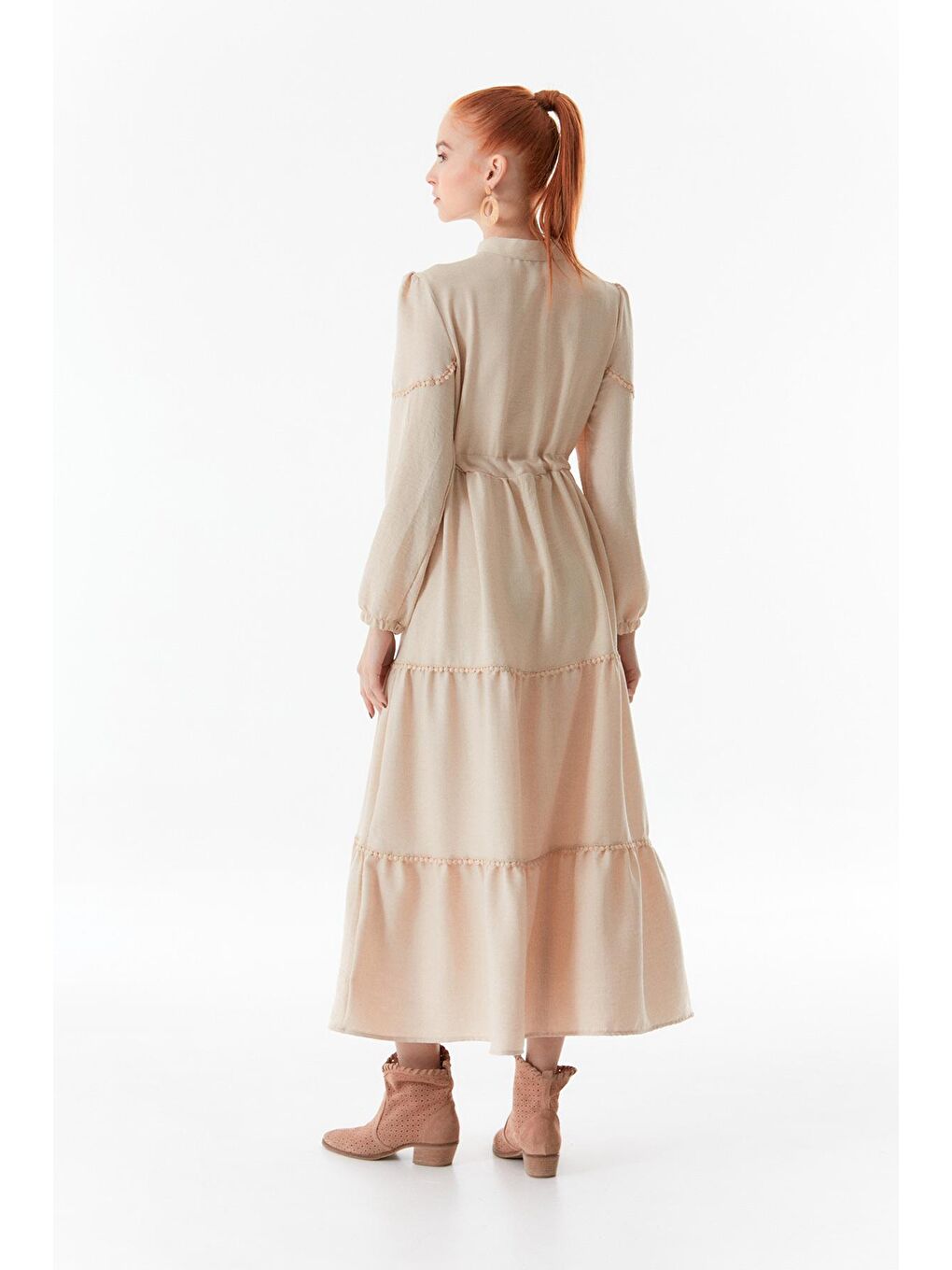 Bej Fullamodest Beli Bağlamalı Hakim Yaka Elbise-4