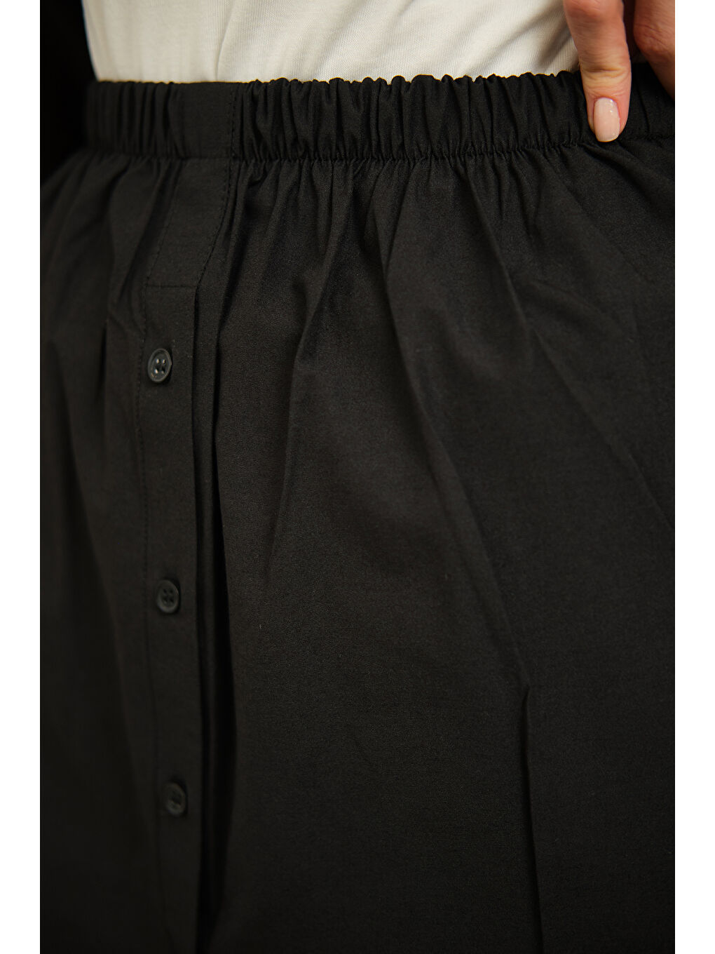 Kadın Düğme Detaylı Belden Lastikli İçlik Siyah-2