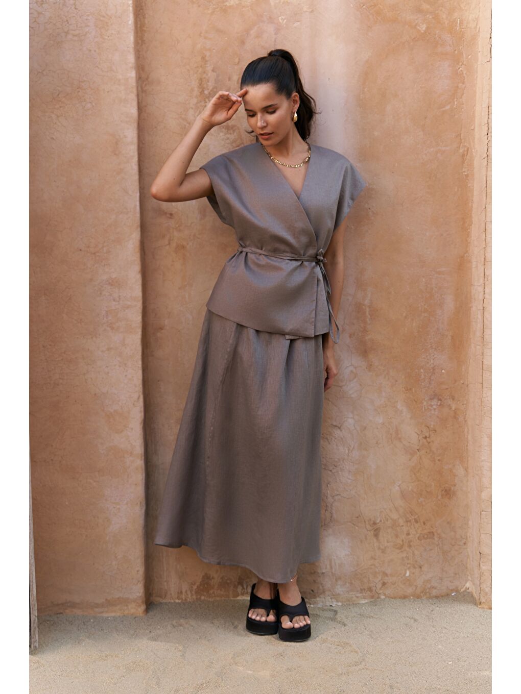 Gri Fiametta Salaş Füme Keten Yelek Etek Takım