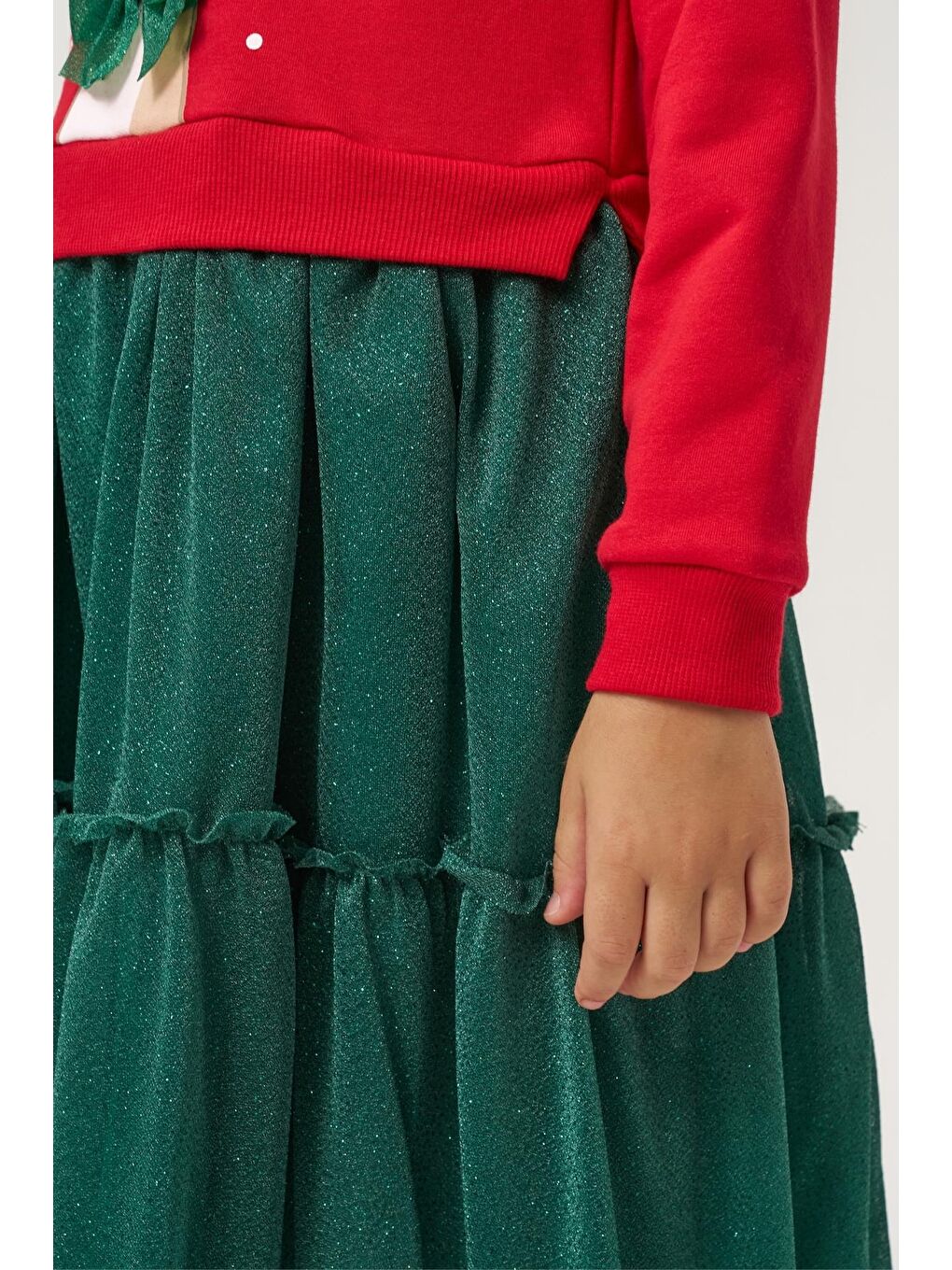 Karışık Kız Çocuk Pamuklu Kırmızı Geyik Desenli Sweatshirt Ve Yeşil Tül Etek Takımı - Yılbaşı Konseptli-6
